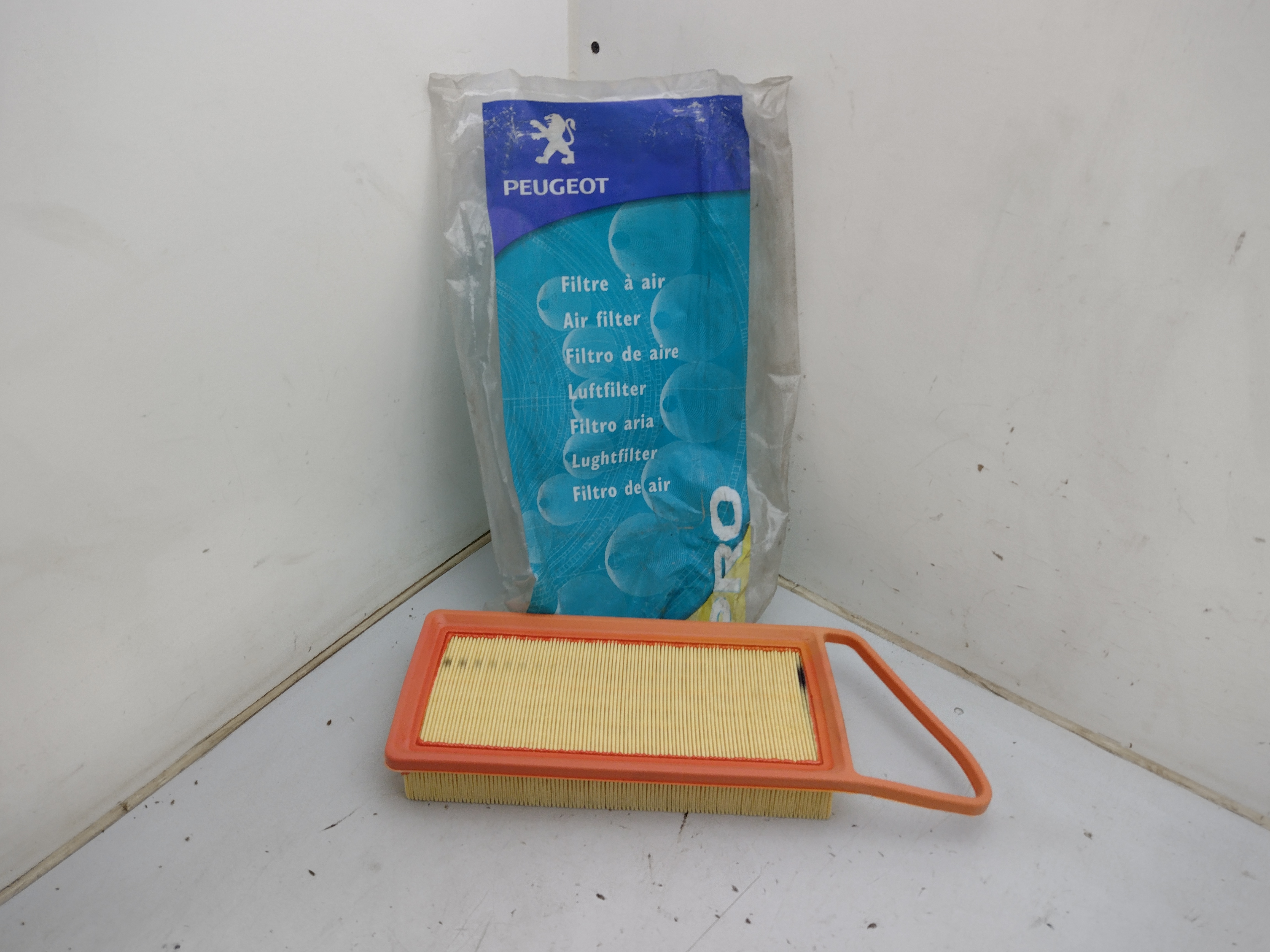 Peugeot / Citroen Luftfilter 1444W9 NOS NEW