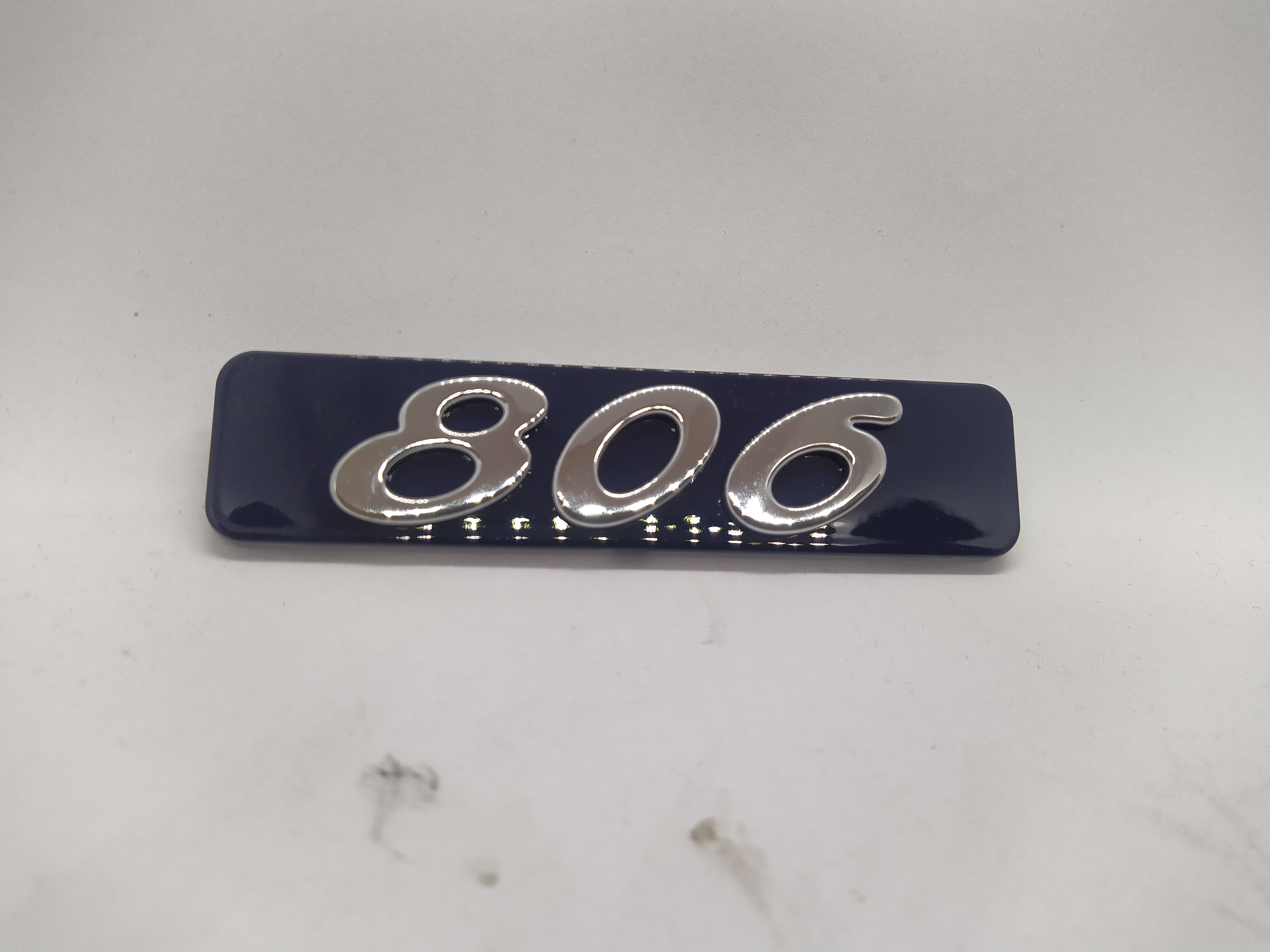 PEUGEOT 806 8663VT Monogramm Logo Emblem NEU NOS