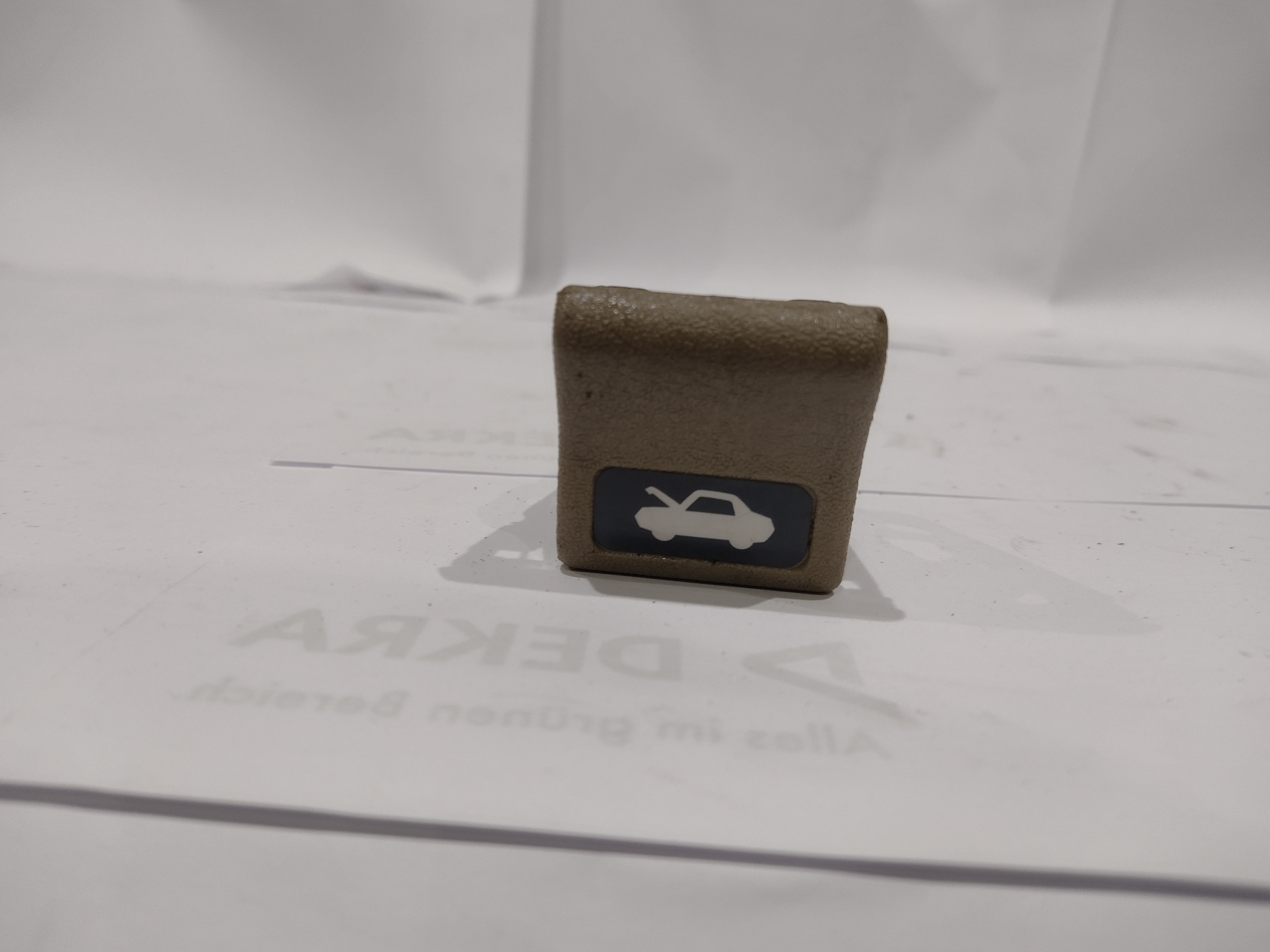 Griff  Motorhaubenentriegelung   für Subaru Outback H6 Legacy BE BH