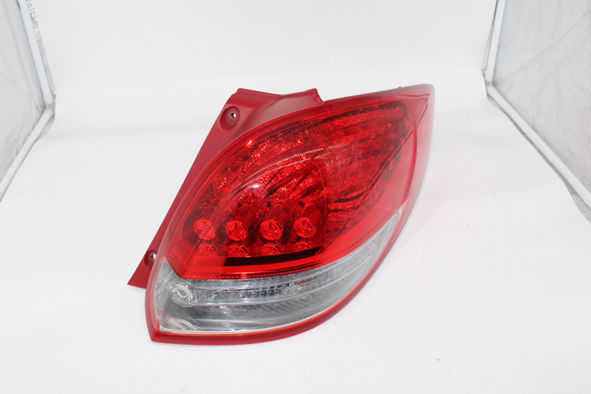 Rückleuchte Led Rechts 924022V120 für Hyundai Veloster FS 11-14 NEU NEW OEM