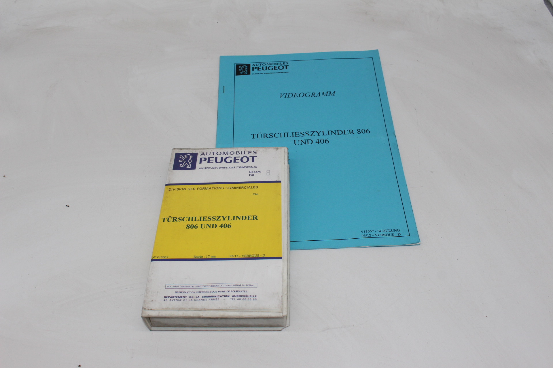 Peugeot Lehrvideokassette – TÜRSCHLIESSZYLINDER 806 UND 406