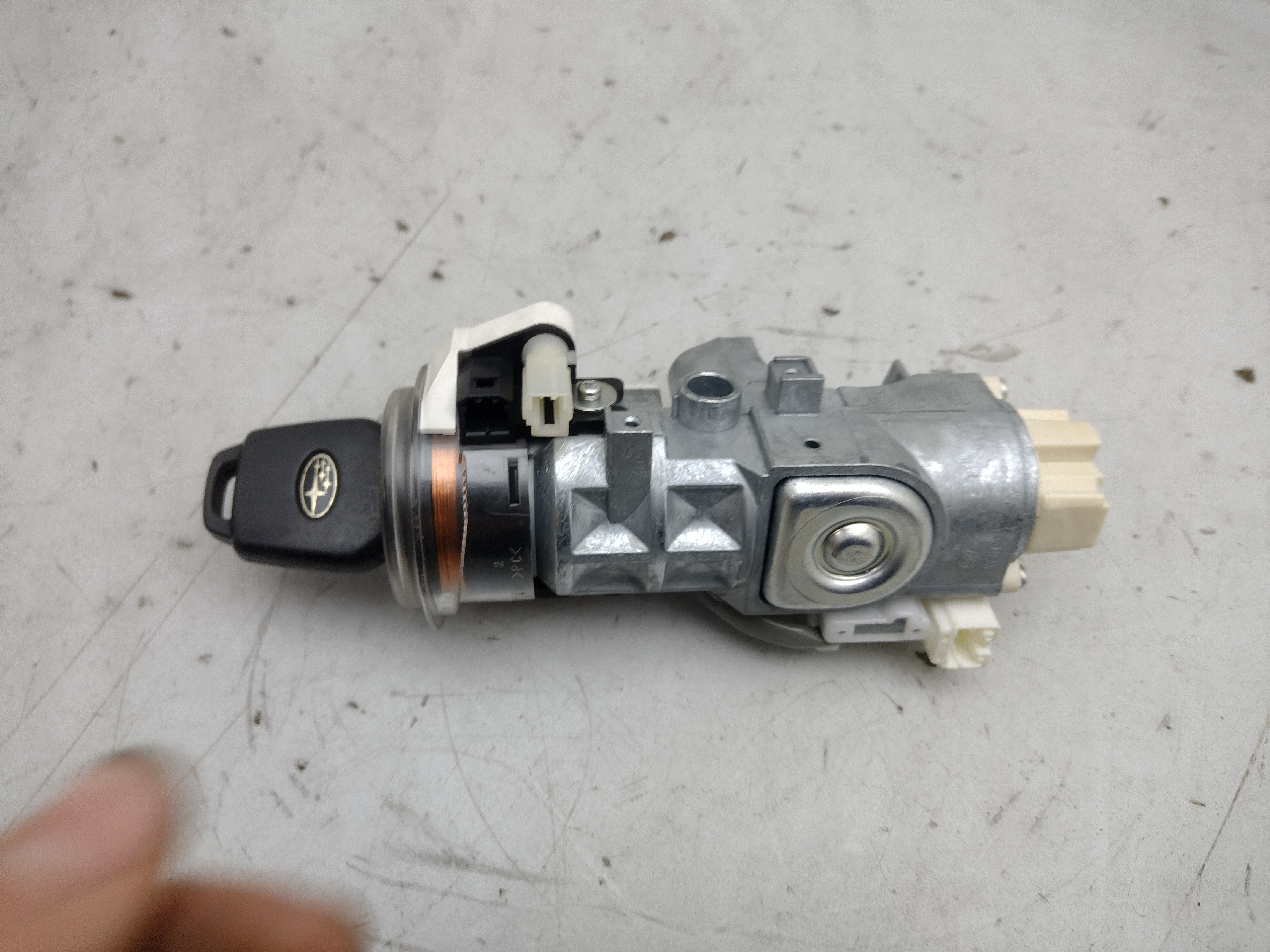 Zündschloss 88215AG000 mit Schlüssel für Subaru Legacy BL BP 03-08