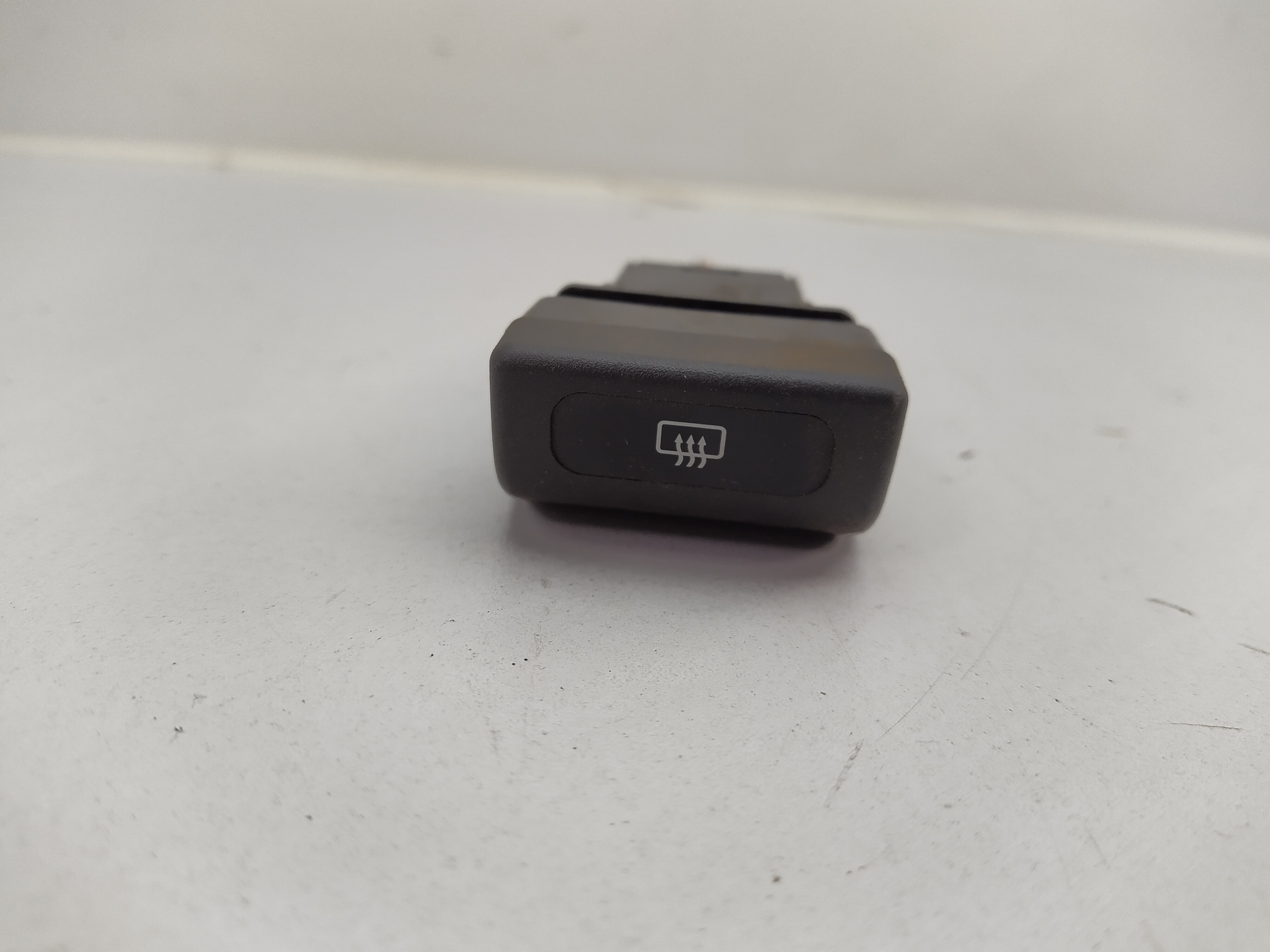 Schalter Frontscheibengebläse / Heizung für Subaru Impreza GC GF Subaru Forester SF