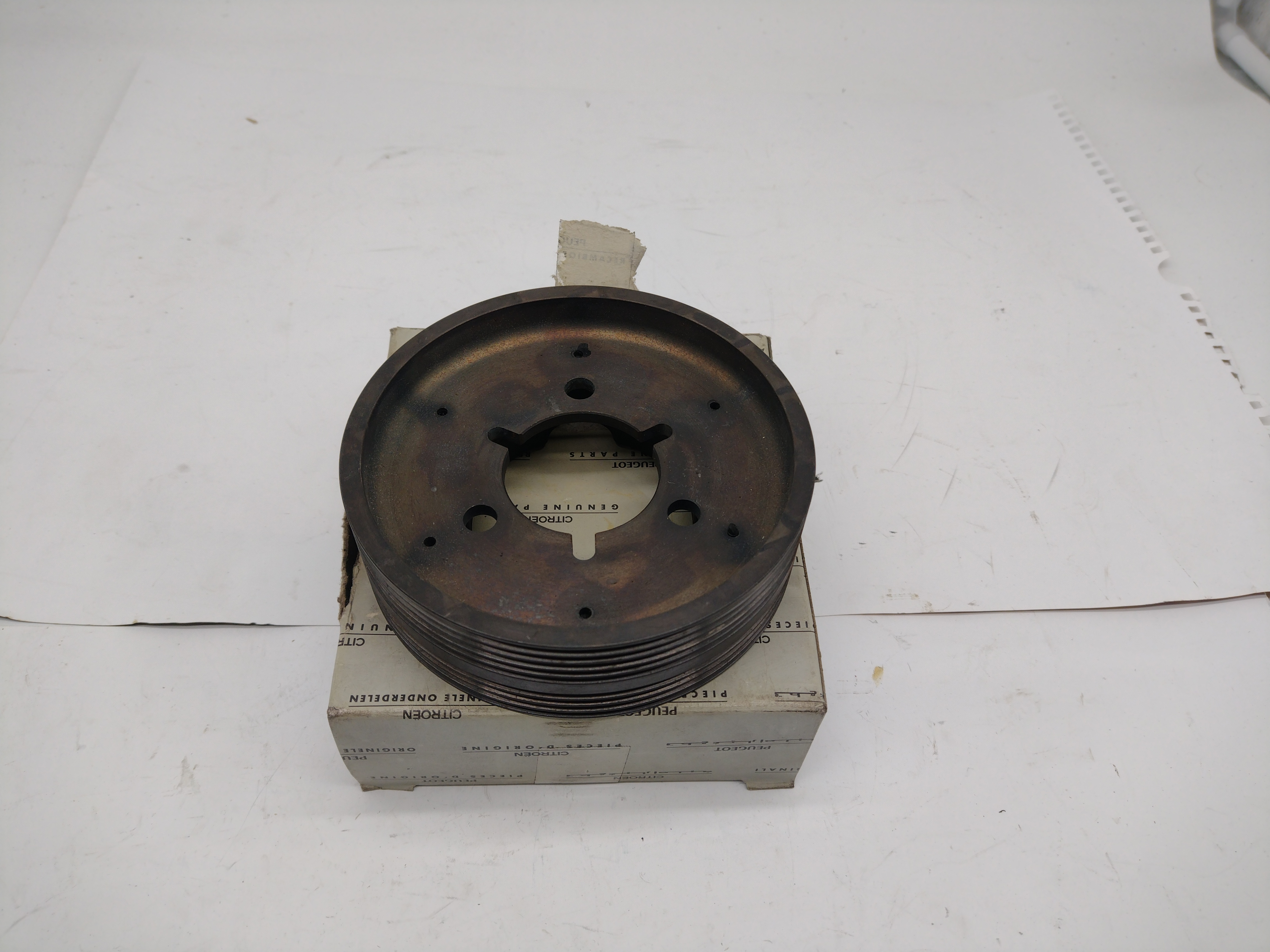 Peugeot / Citroen Riemenscheibe 0515K0 NEU NOS NEW OEM