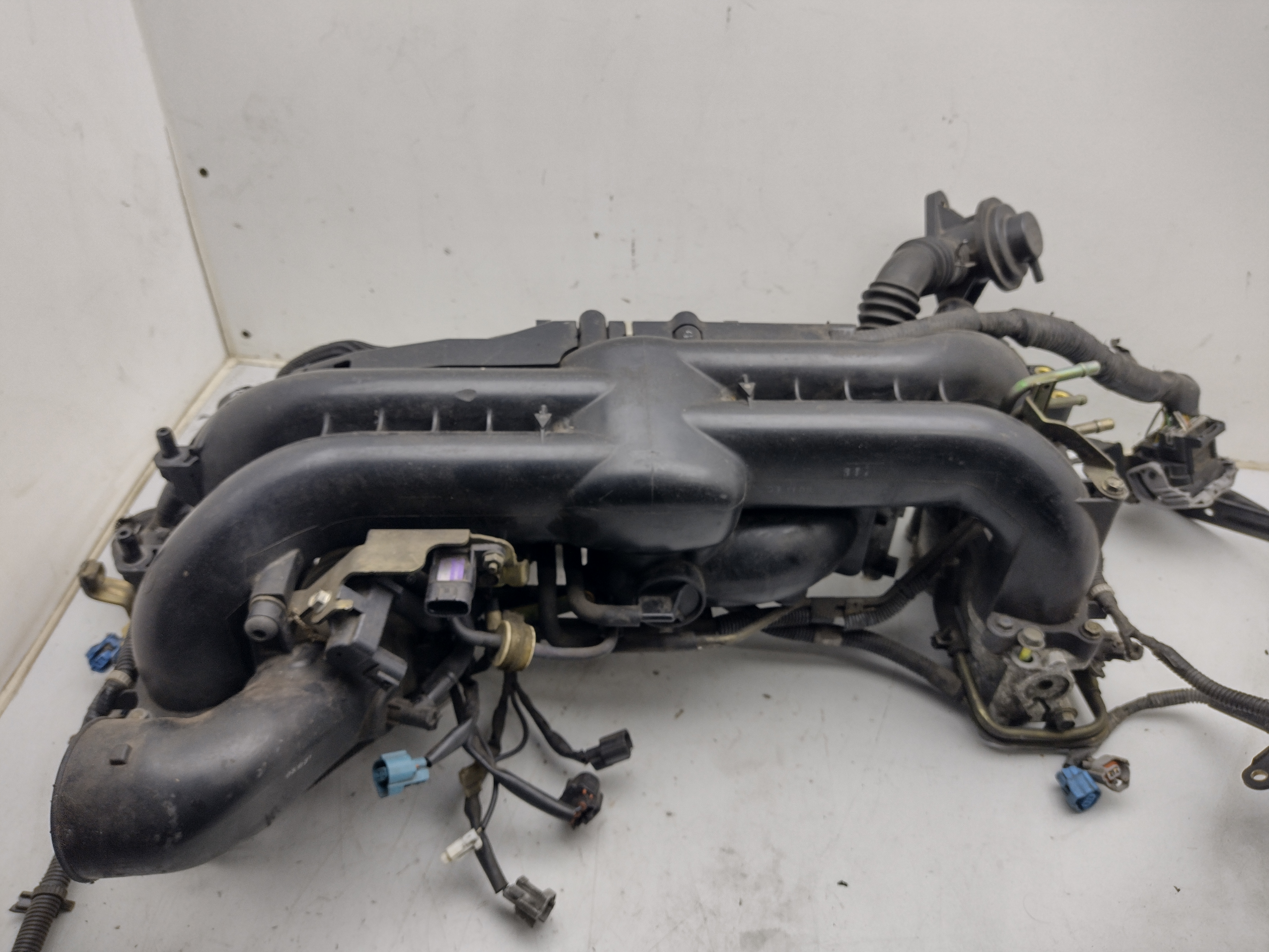 Ansaugbrücke mit Drosselklappe, Inlet pipe, Einspritzdüsen, Kabelbaum von Subaru Legacy Turbo EJ20X
