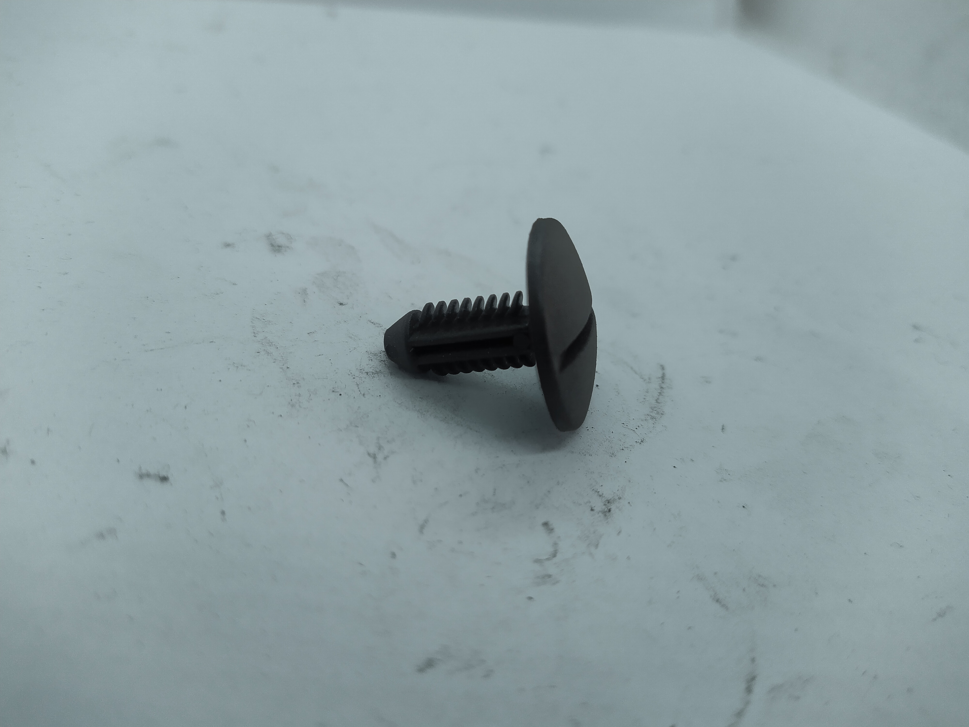 Citroen / Peugeot Befestigungsstopfen 6999R1 NEU NOS