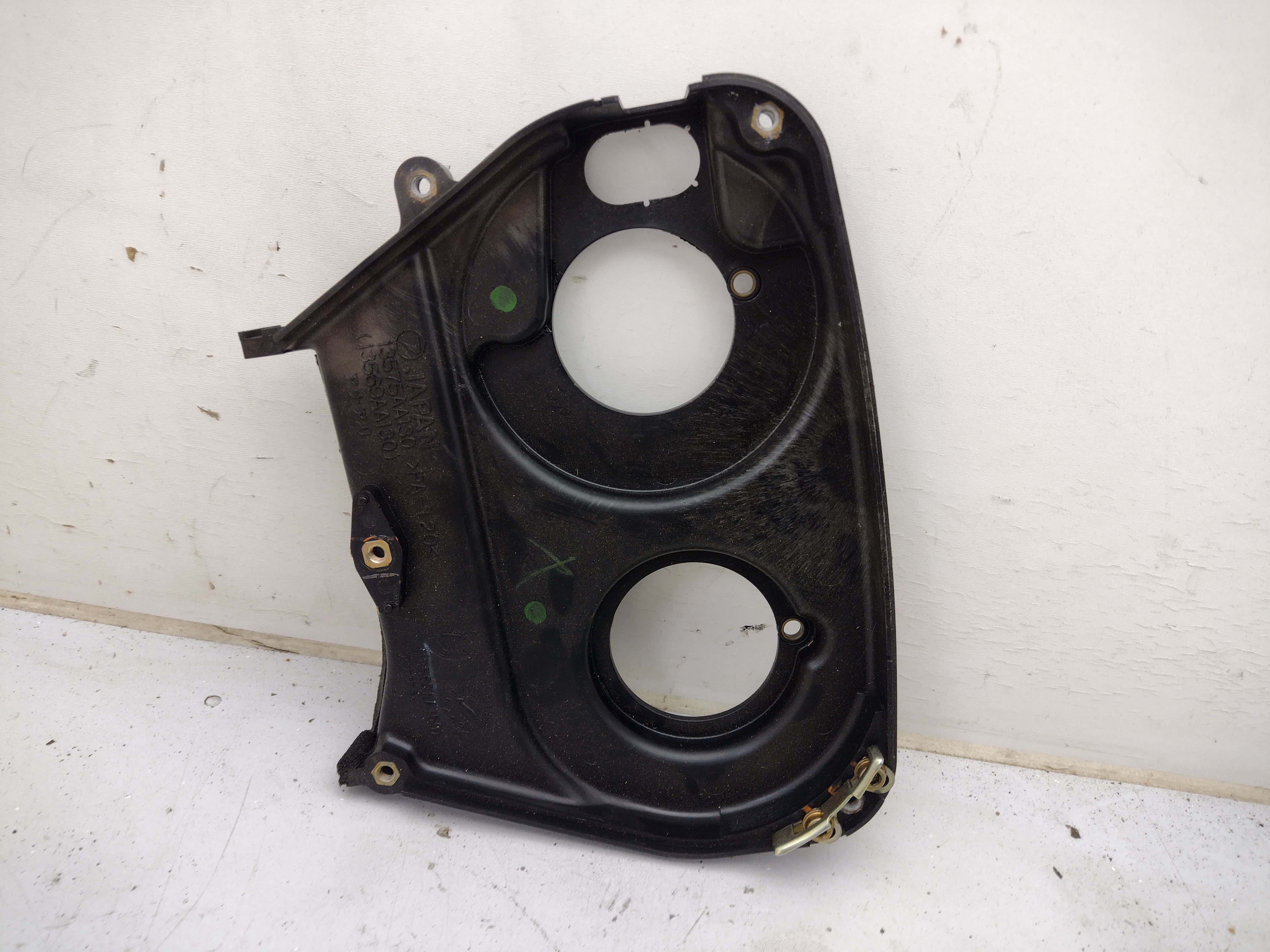 Zahnriemenabdeckung links innen für Subaru mit EJ DOHC-Motoren / 13575AA130