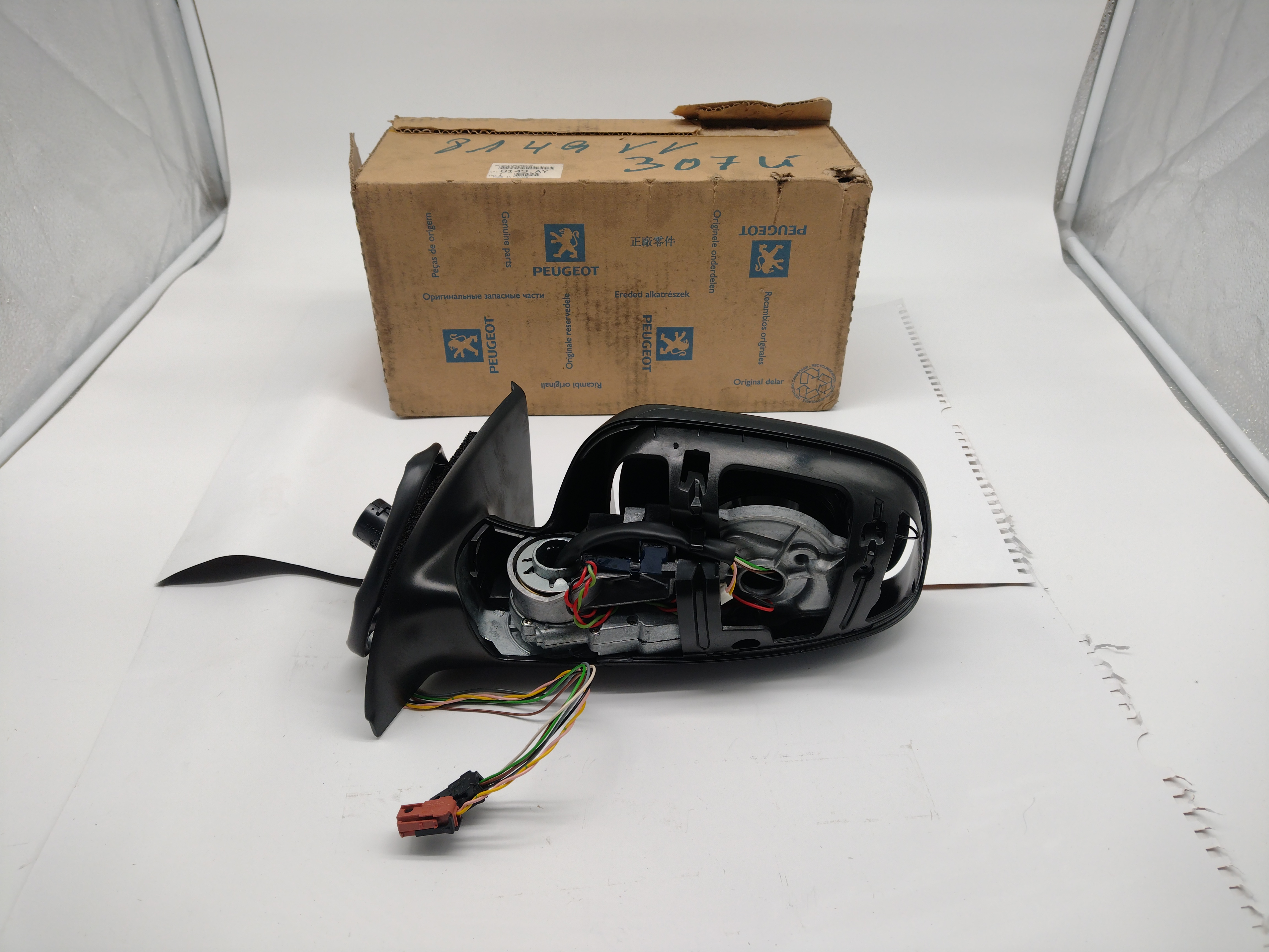 Peugeot 307 Außenspiegel Seitenspiegel links 8149AY NEU NOS