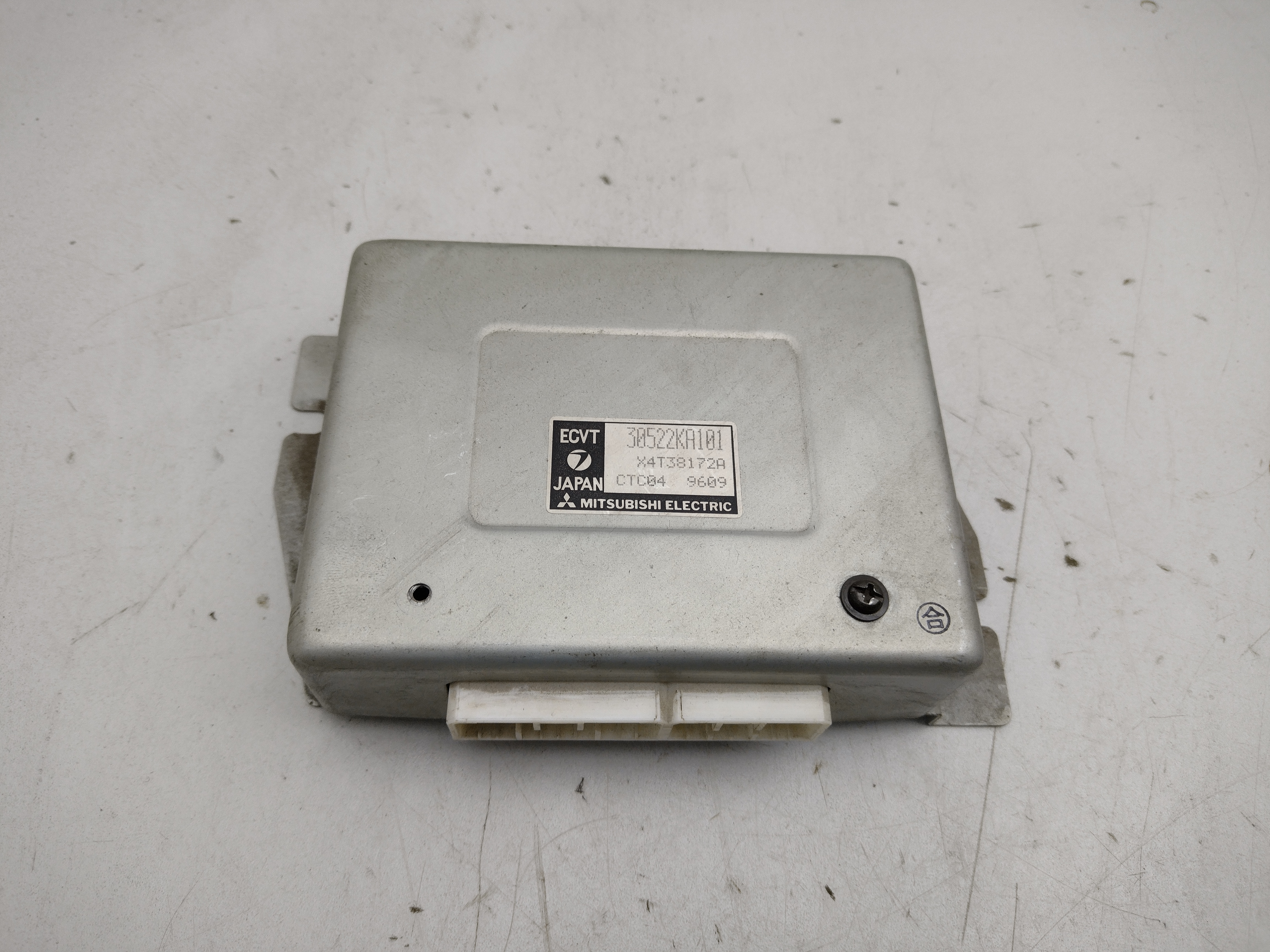 ECVT Steuergerät 30522KA101 für Subaru Justy