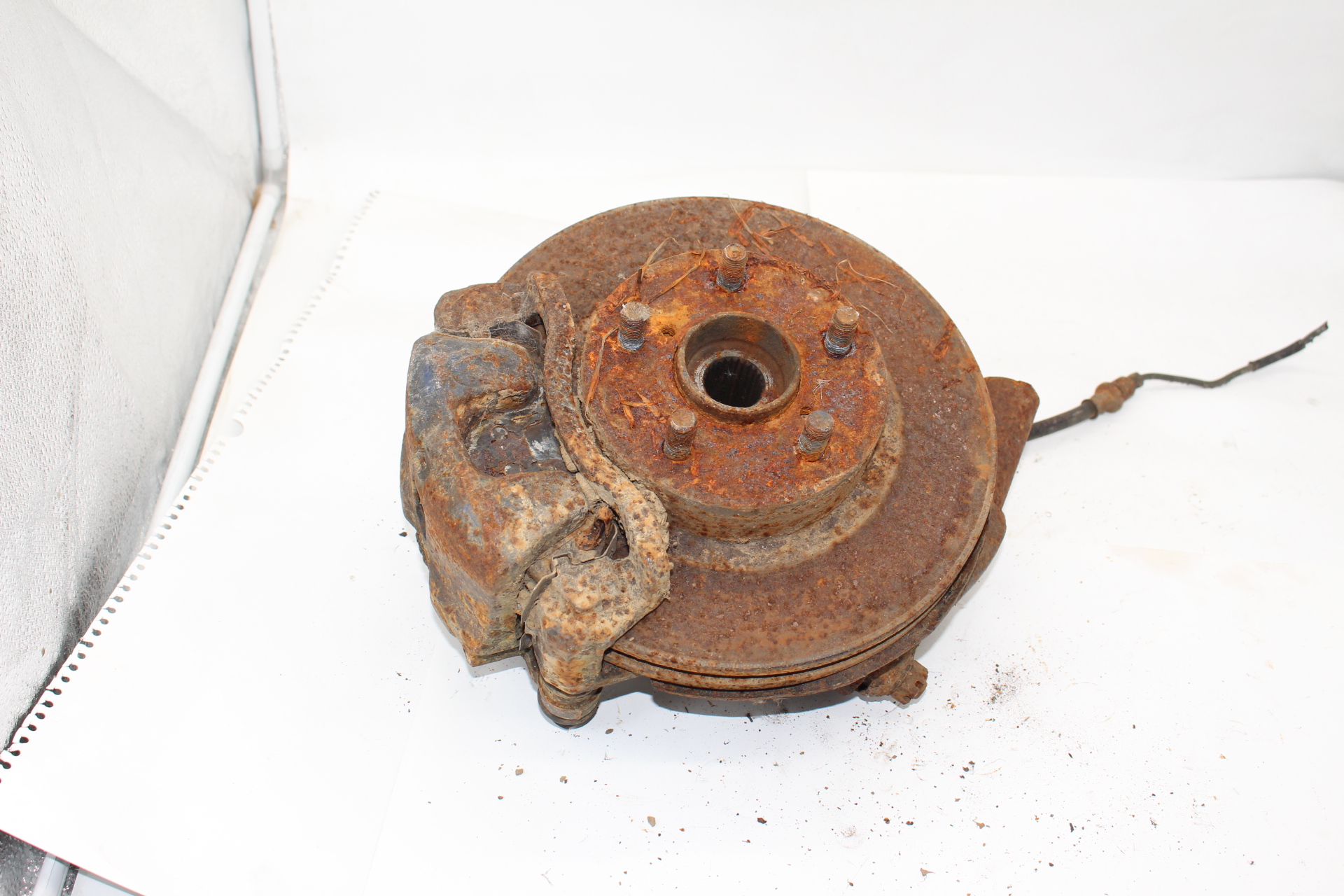 Achsschenkel Radlagergehäuse vorne rechts für Subaru Impreza GC GF 2.0L EJ20E 116PS