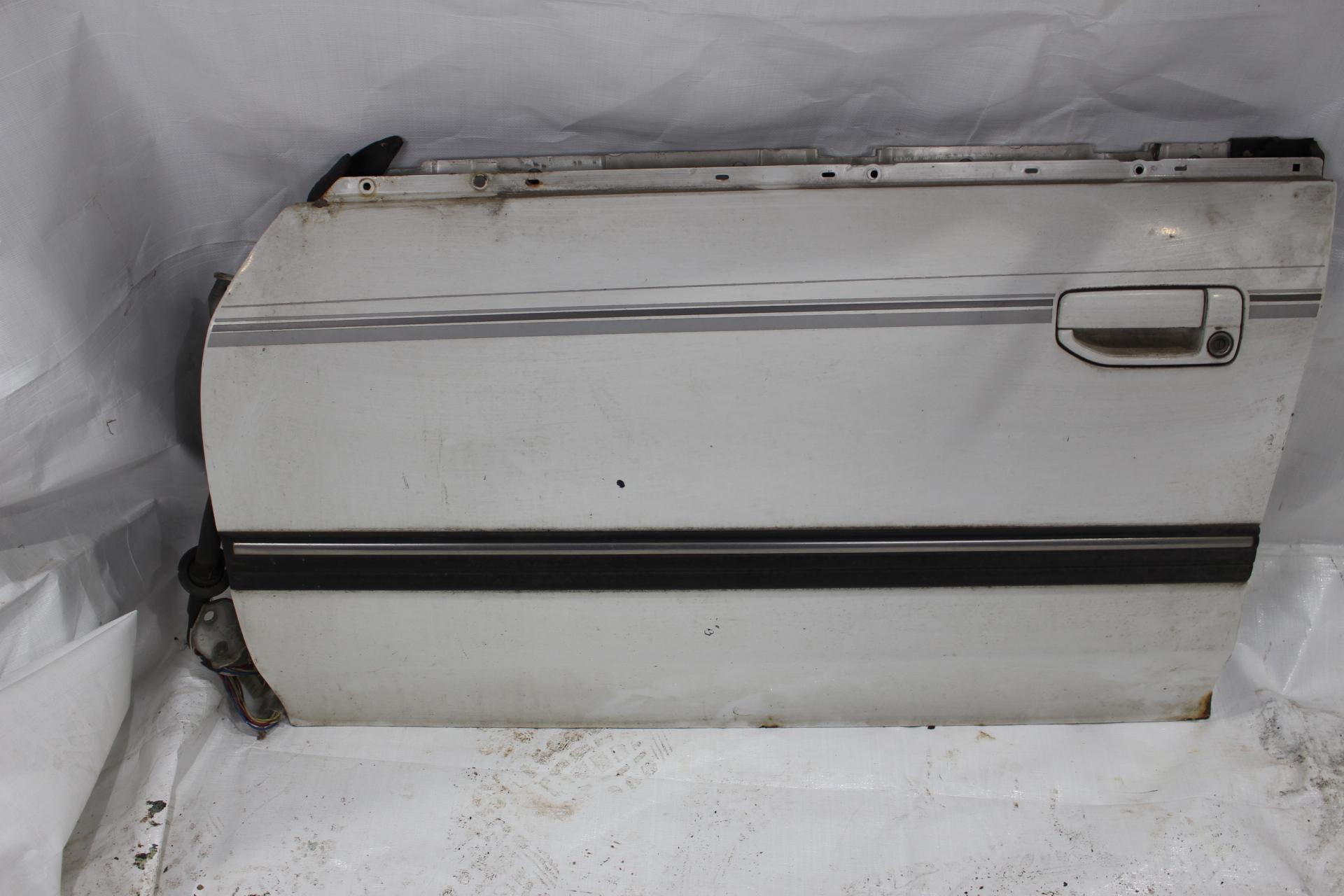 Tür vorne links weiß für Subaru Legacy BC BJF 89-94