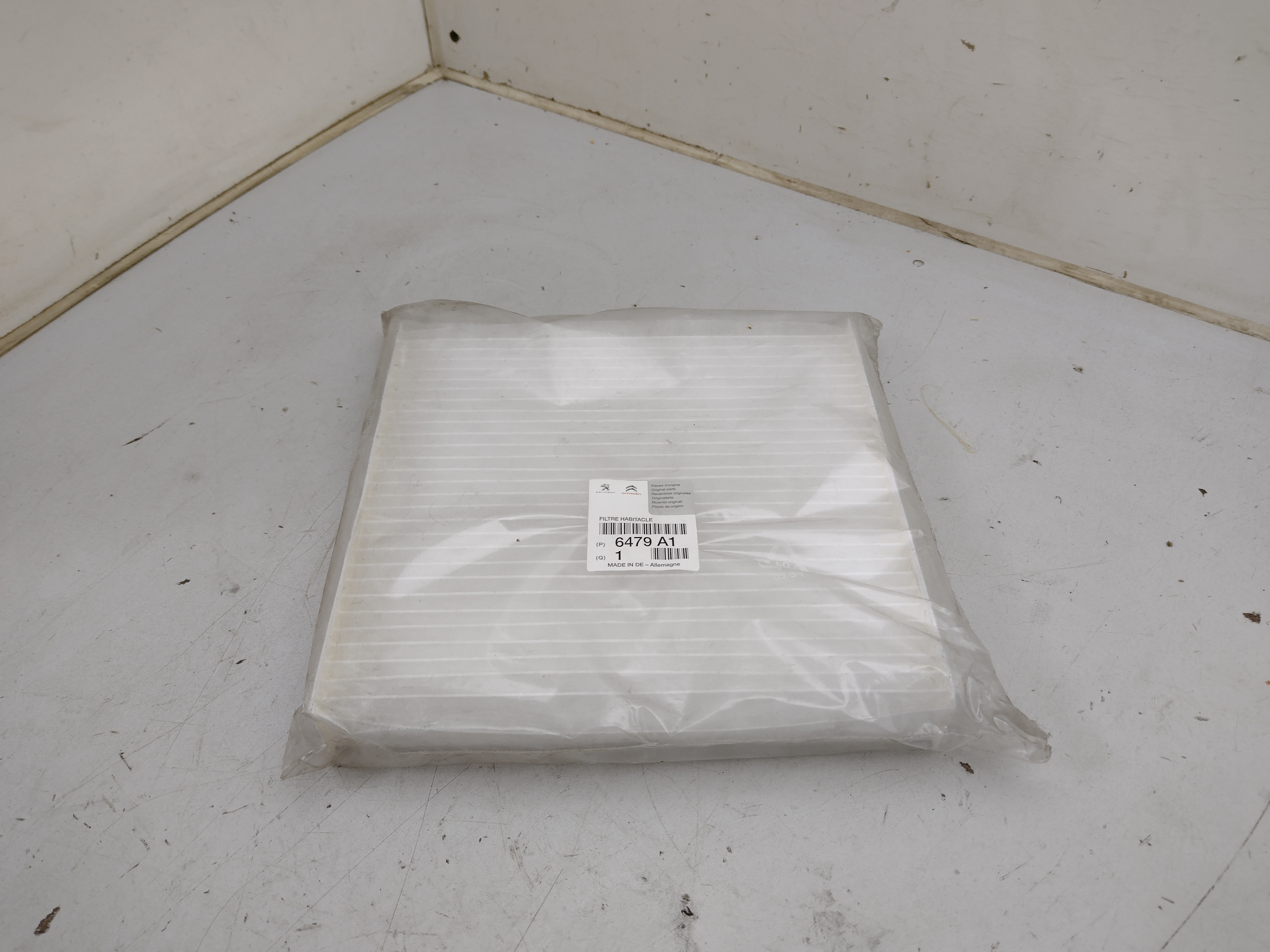 Peugeot 4007 4008 / Citroen C-CROSSER Innenraumfilter 6479A1 NOS NEW