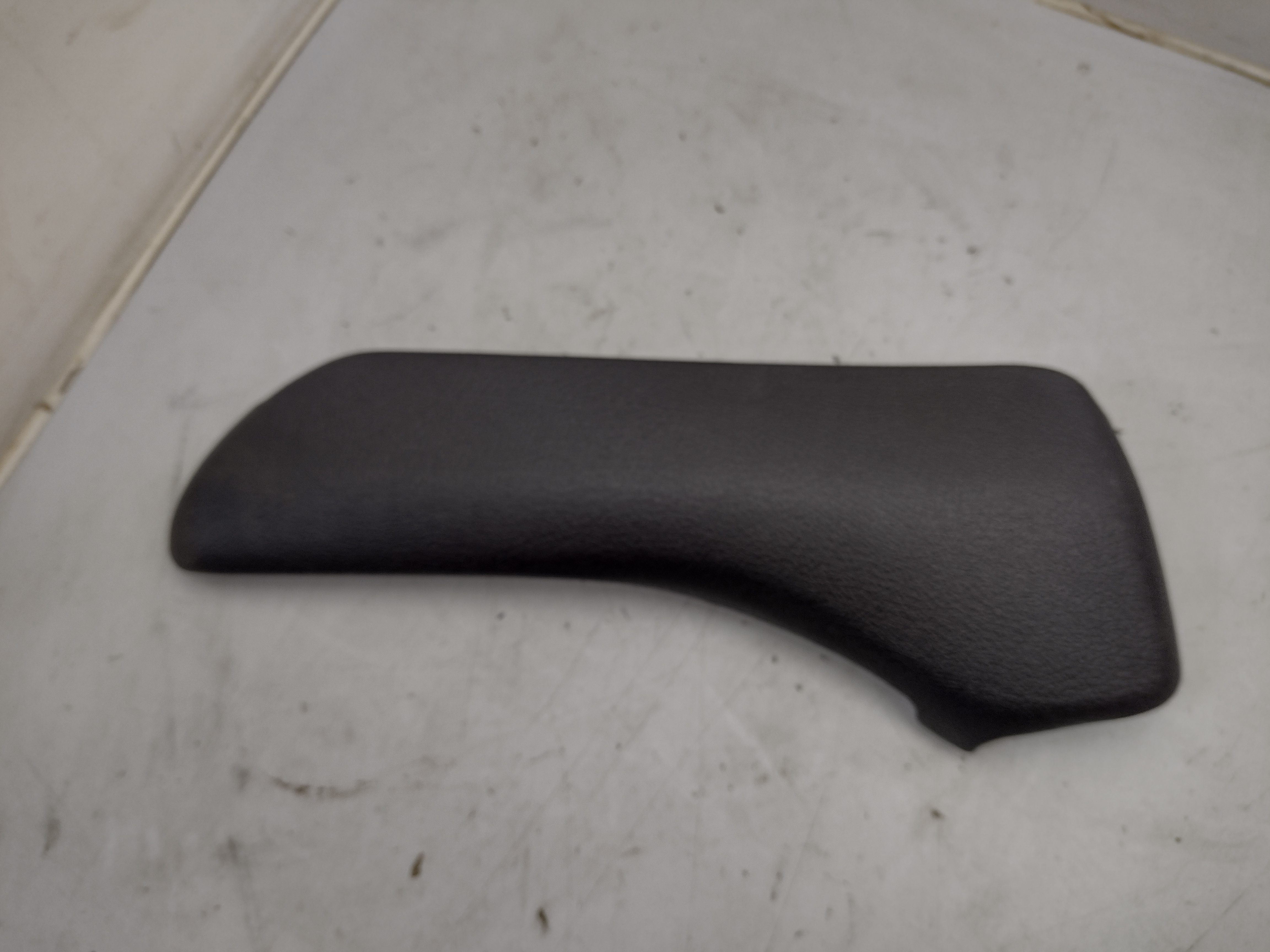 Peugeot GEHAEUSE Sitzabdeckung 8913JJ NEU NOS NEW OEM