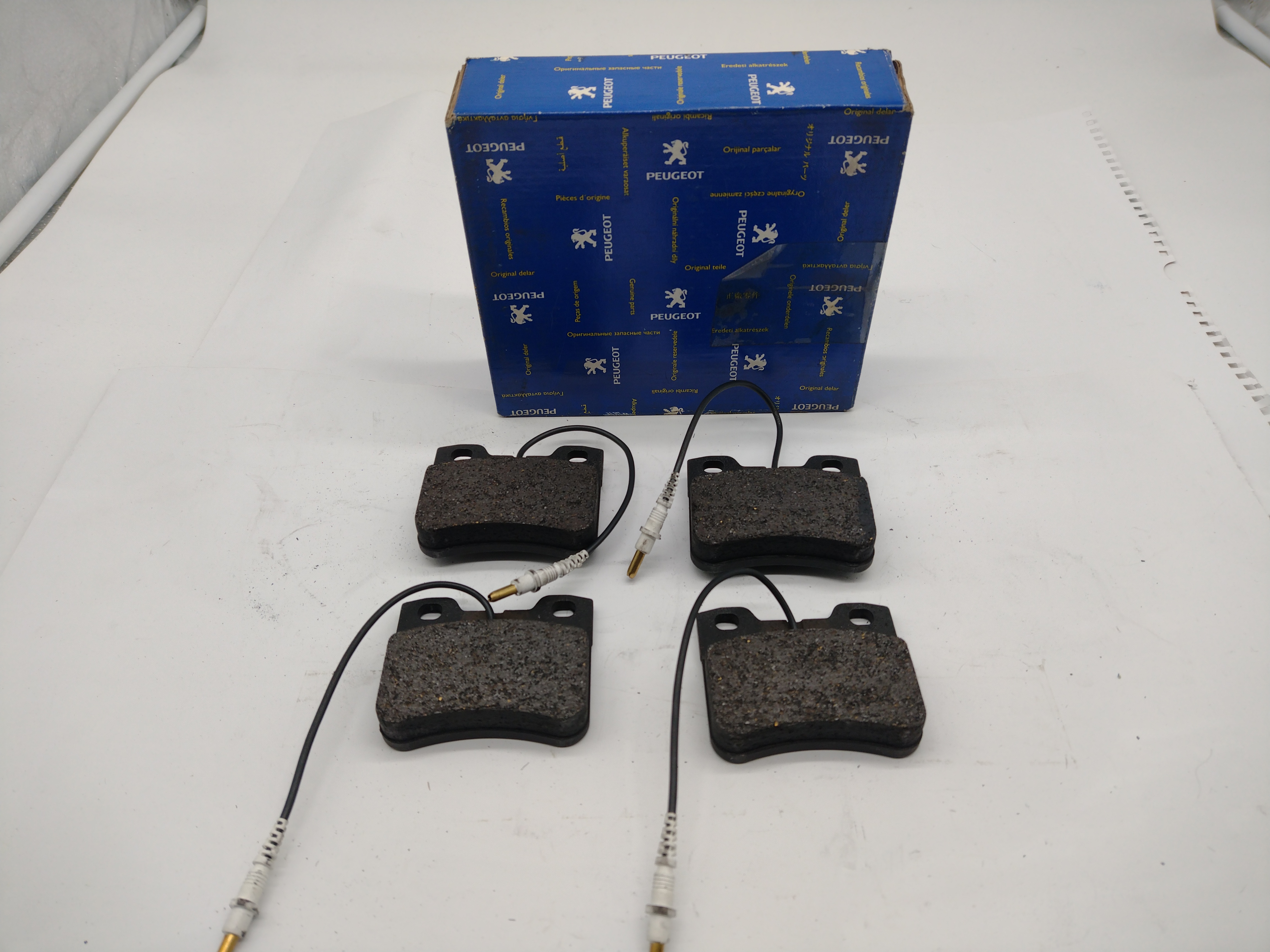 Peugeot 106 II / Citroen AX Bremsbeläge vorne 425284 NEU NOS NEW