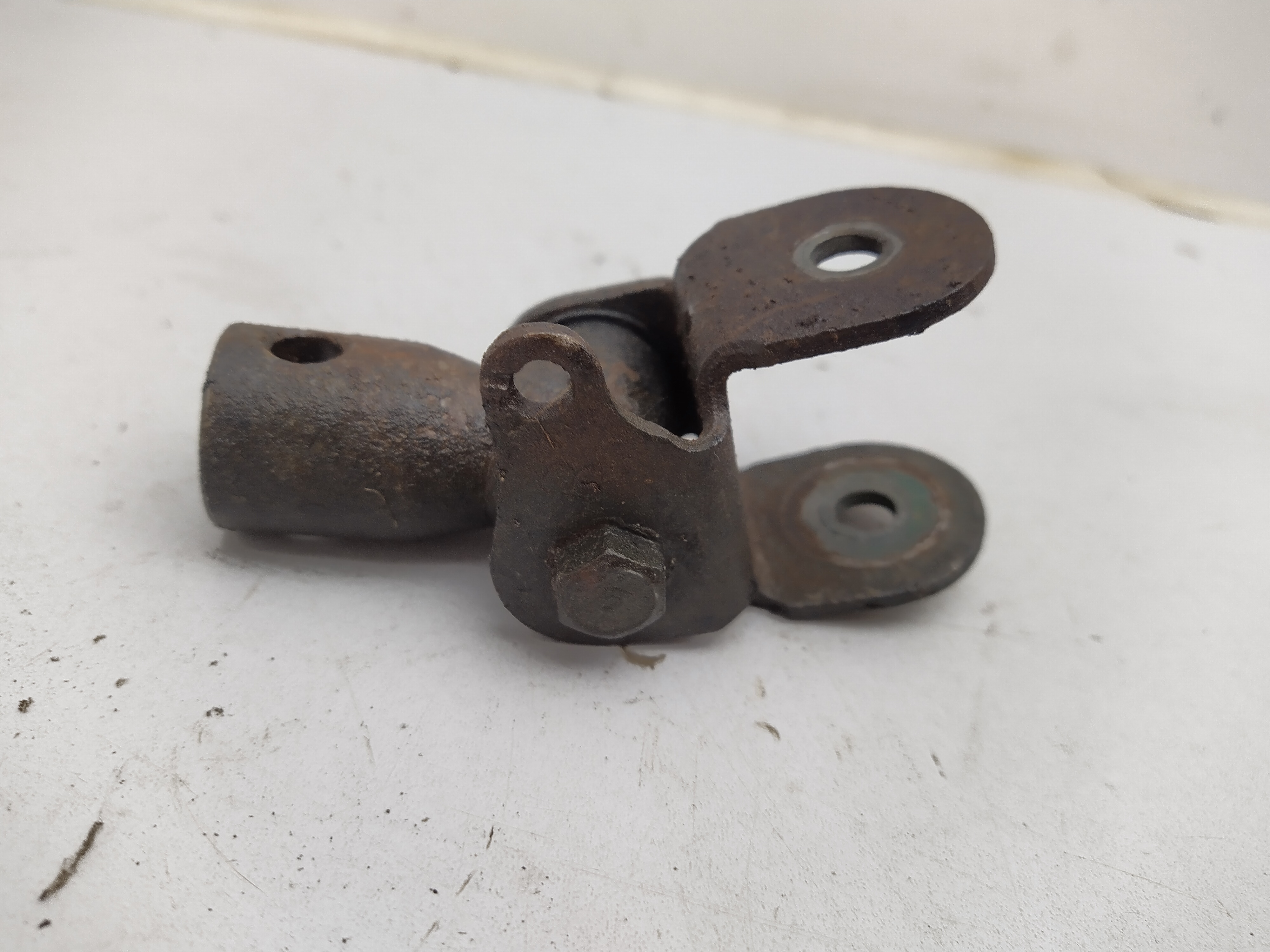 Gelenk aus dem Schaltgestänge von Subaru Getriebe