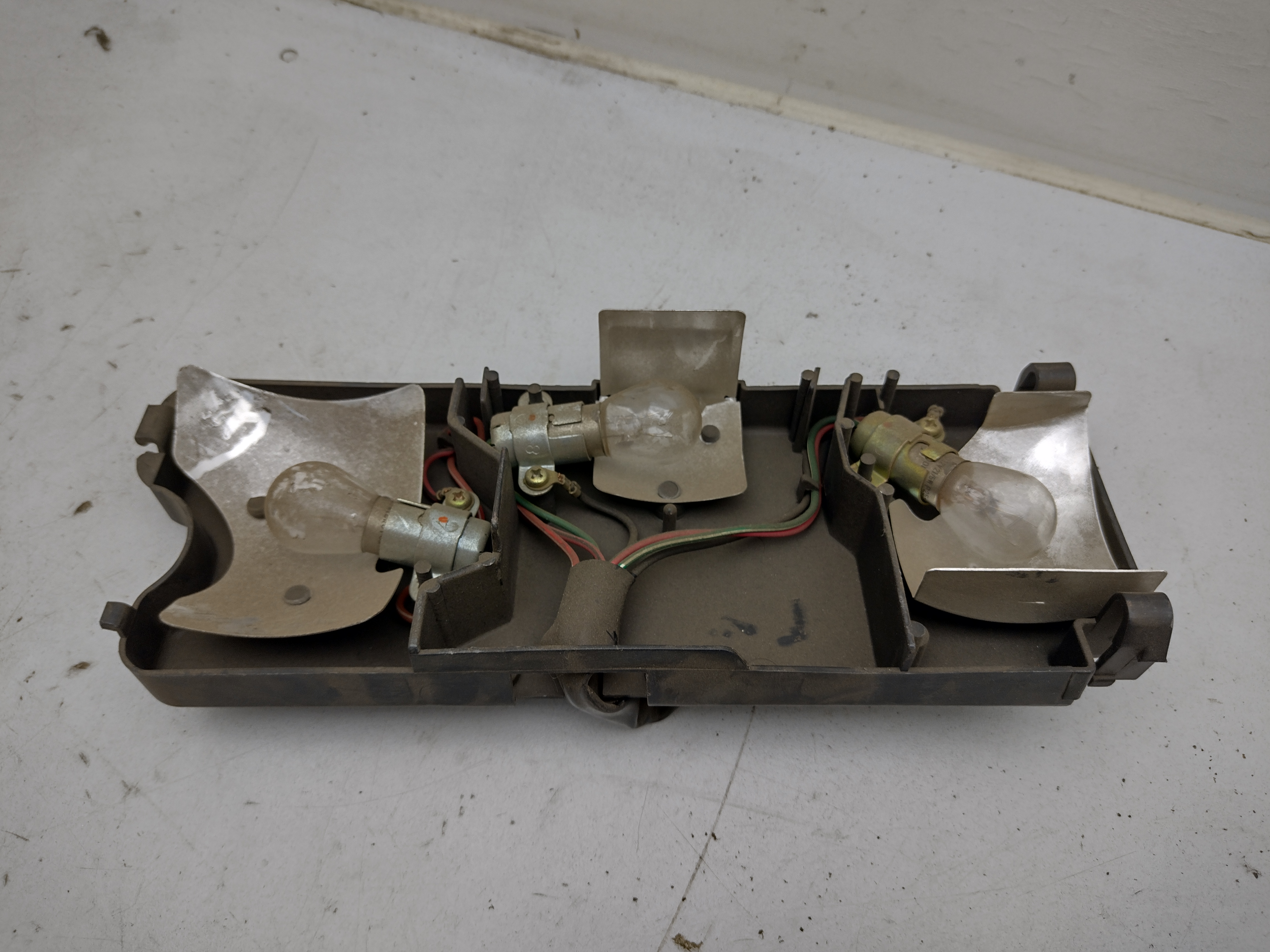 Lampenträger für Subaru  L-Serie 1800 L Serie