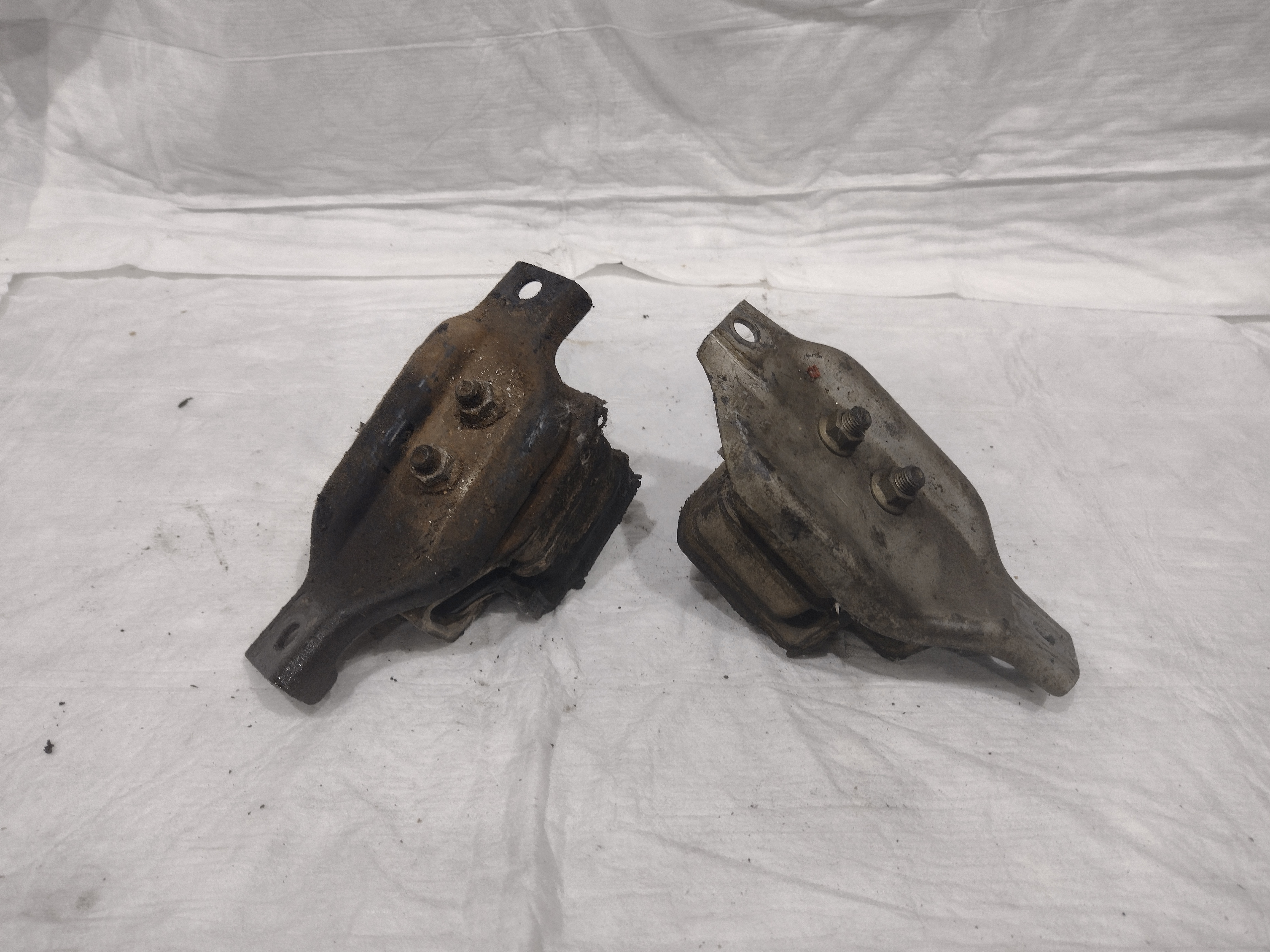 Satz Motorlager für Subaru Impreza 1 GC GF