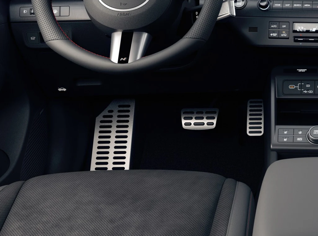 Hyundai Kona SX2 - Sportpedal Satz Automatikfahrzeuge BEF05AK100