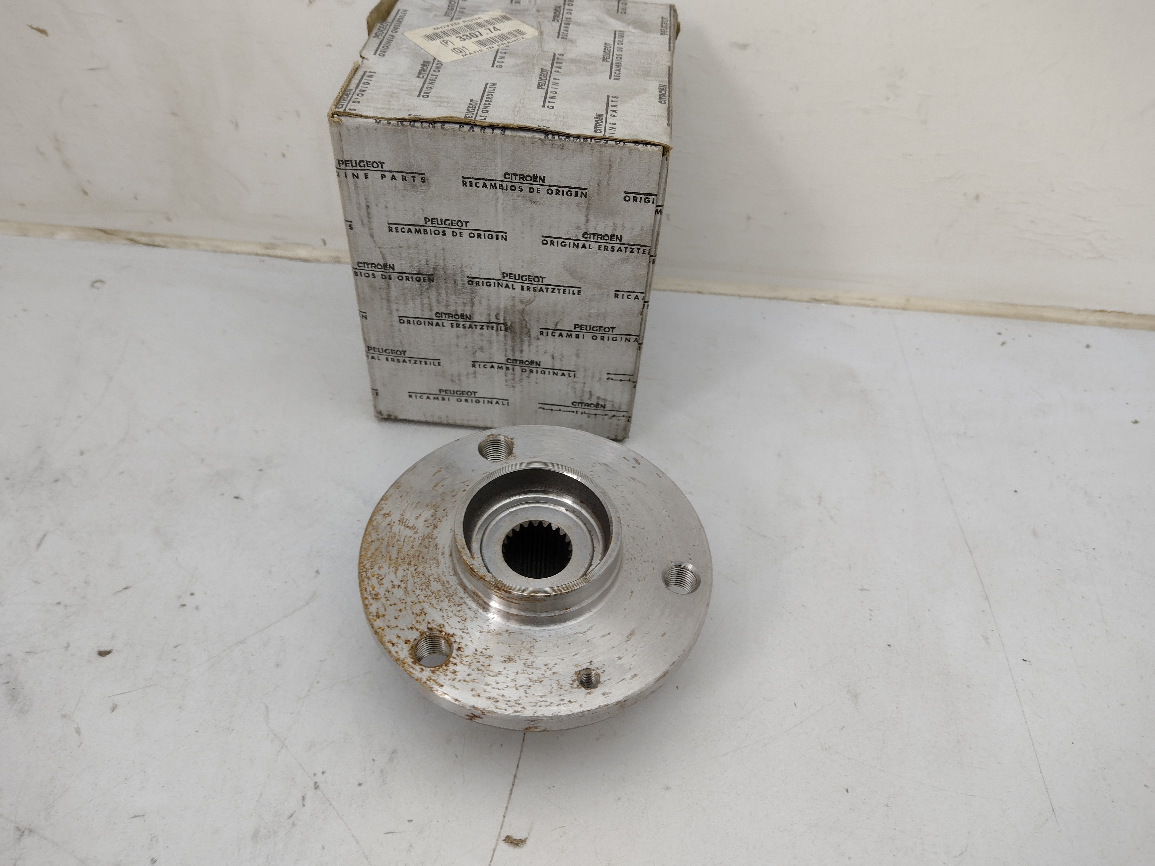 Citroen Ax PEUGEOT 106 II Citroen Saxo I Radnabe 330774 NOS NEW OEM