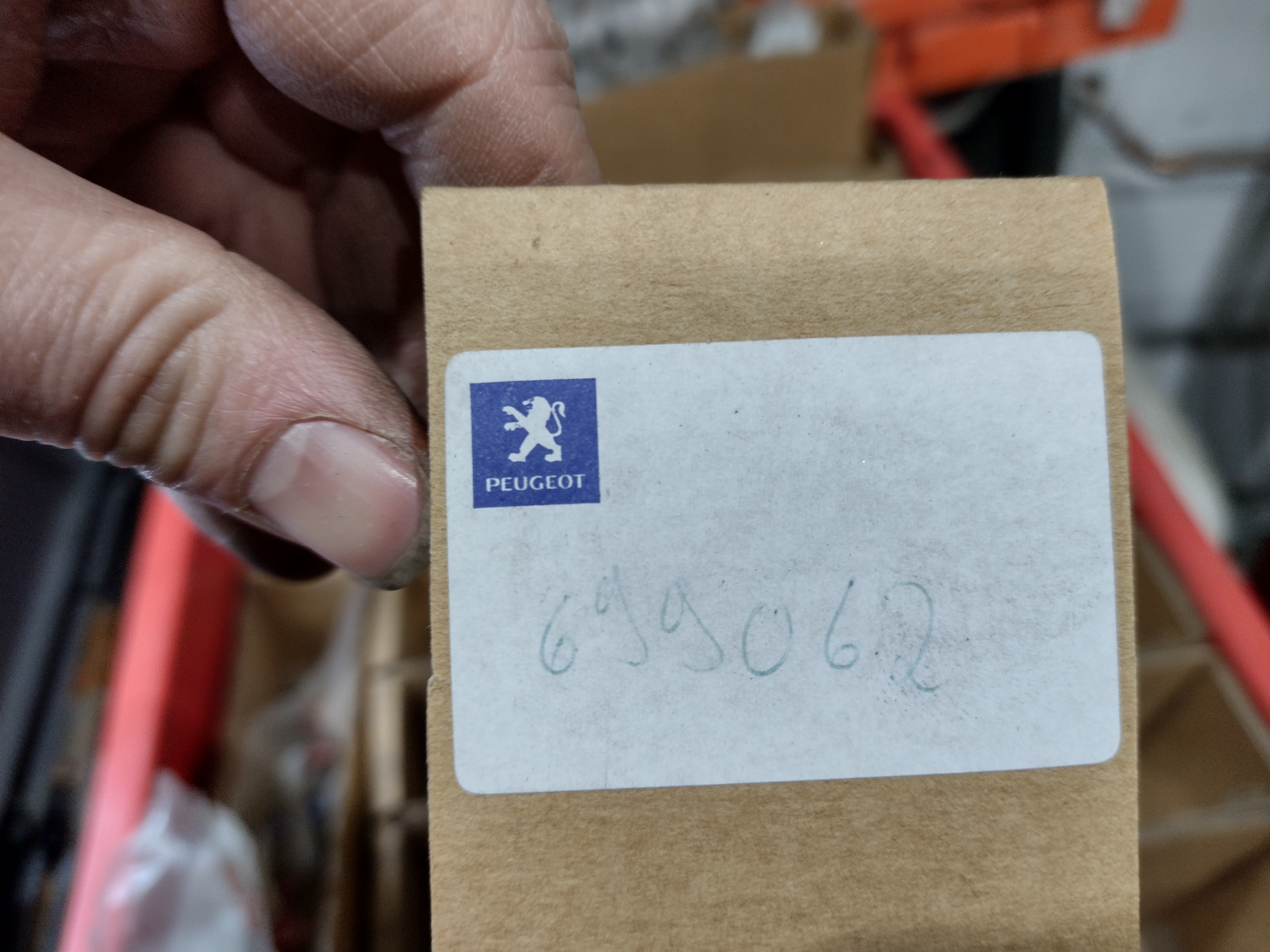 Citroen / Peugeot HALTECLIP 699062 NEU NOS NEW