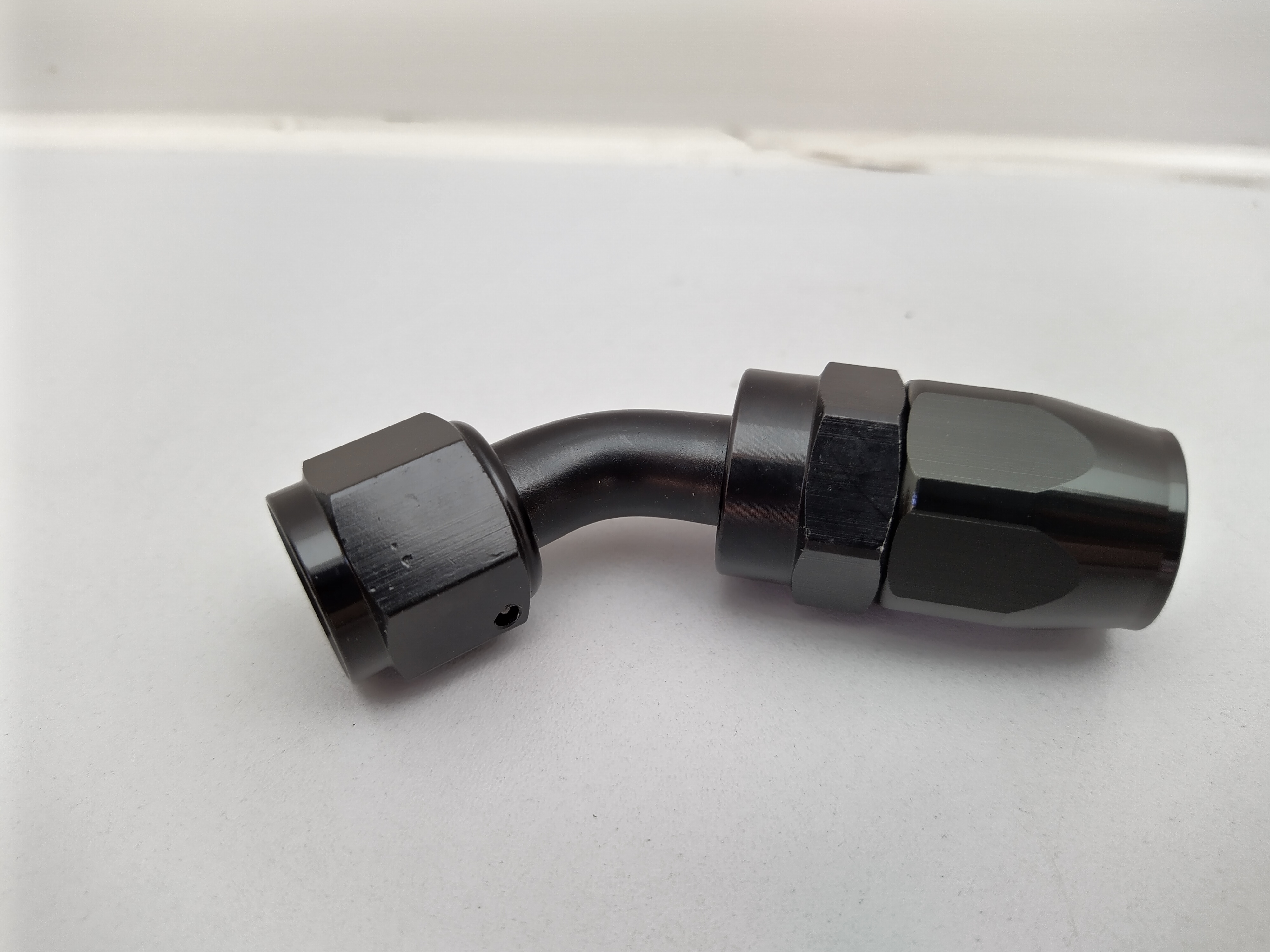 Alu-Fitting schwarz AN8 Dash 8 45°