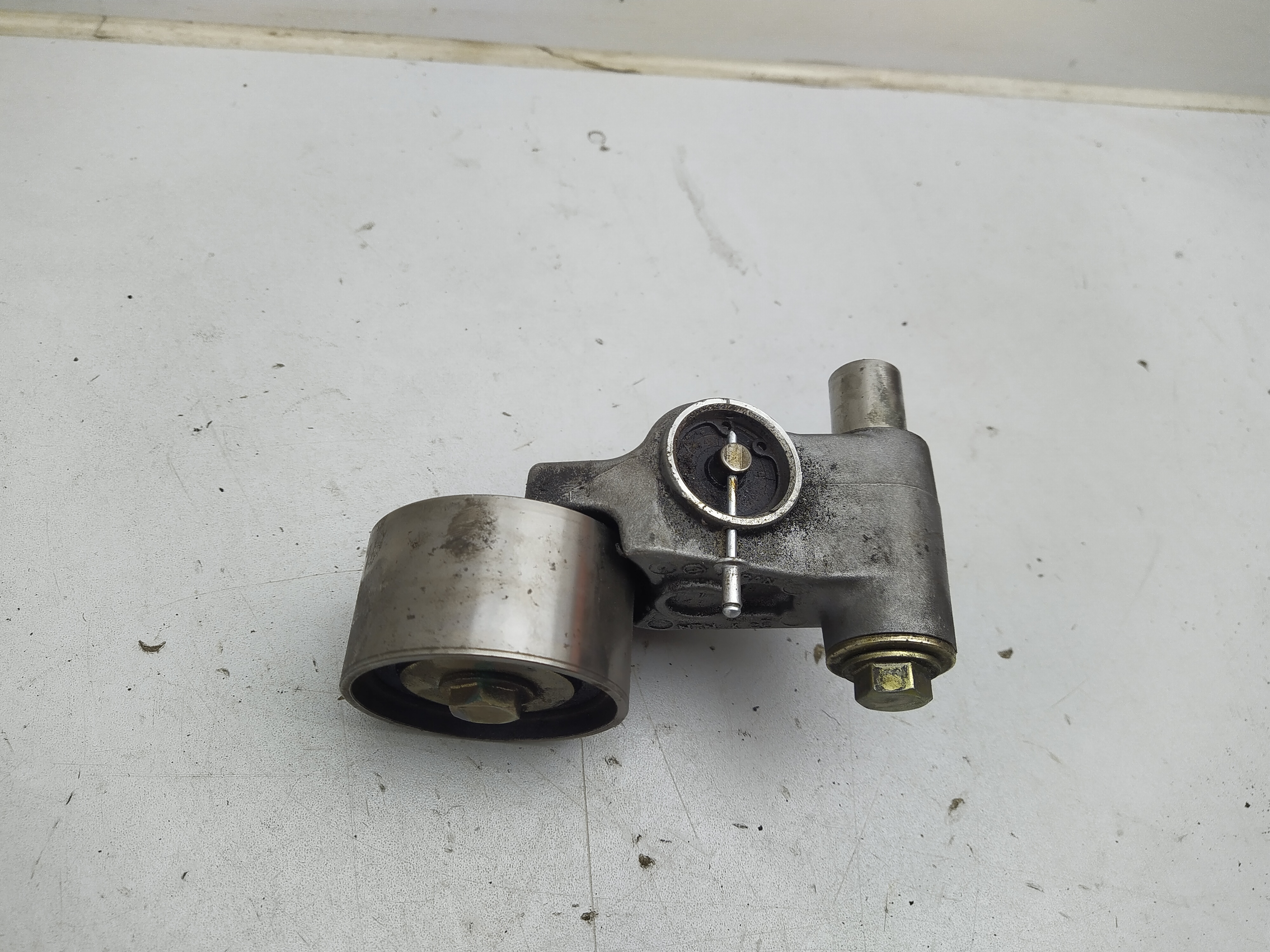 Zahnriemenspanner mit Schraube, passend für Subaru EJ20 EJ22 EJ25 Motoren