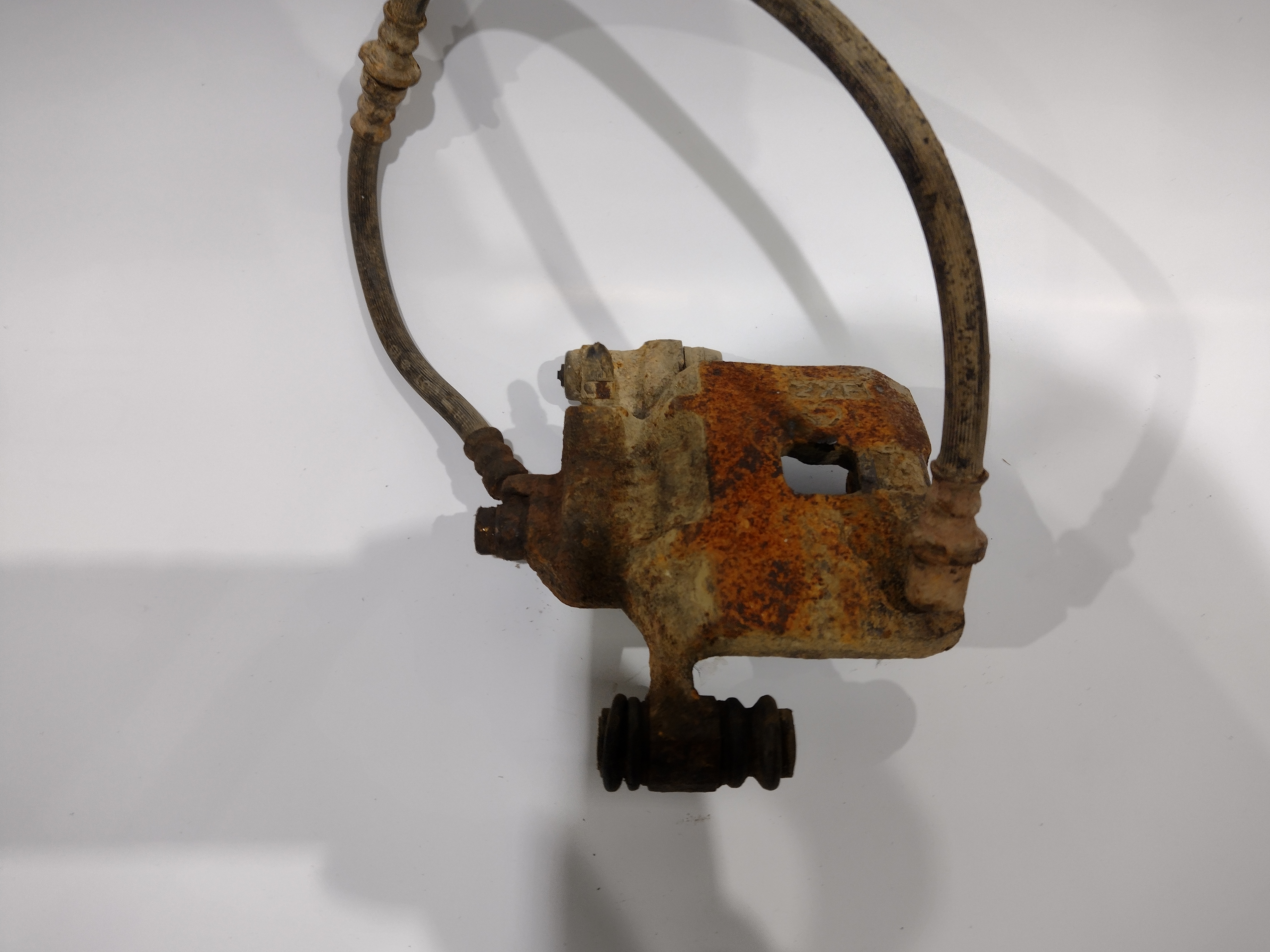 Bremssattel hinten rechts AD38 für Subaru Impreza Forester Legacy