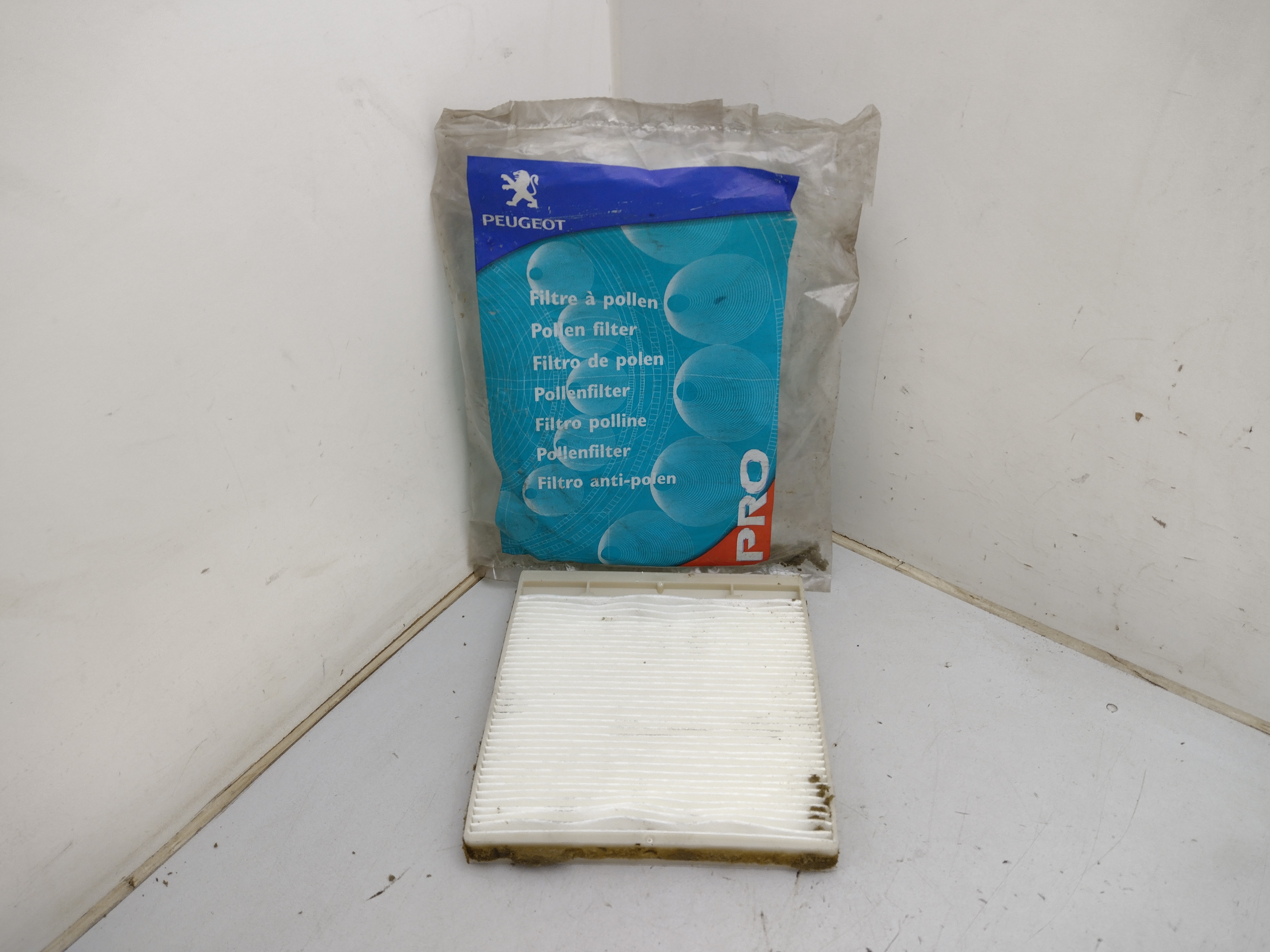 Peugeot / Citroen Innenraumfilter 6447Z5 NOS NEW