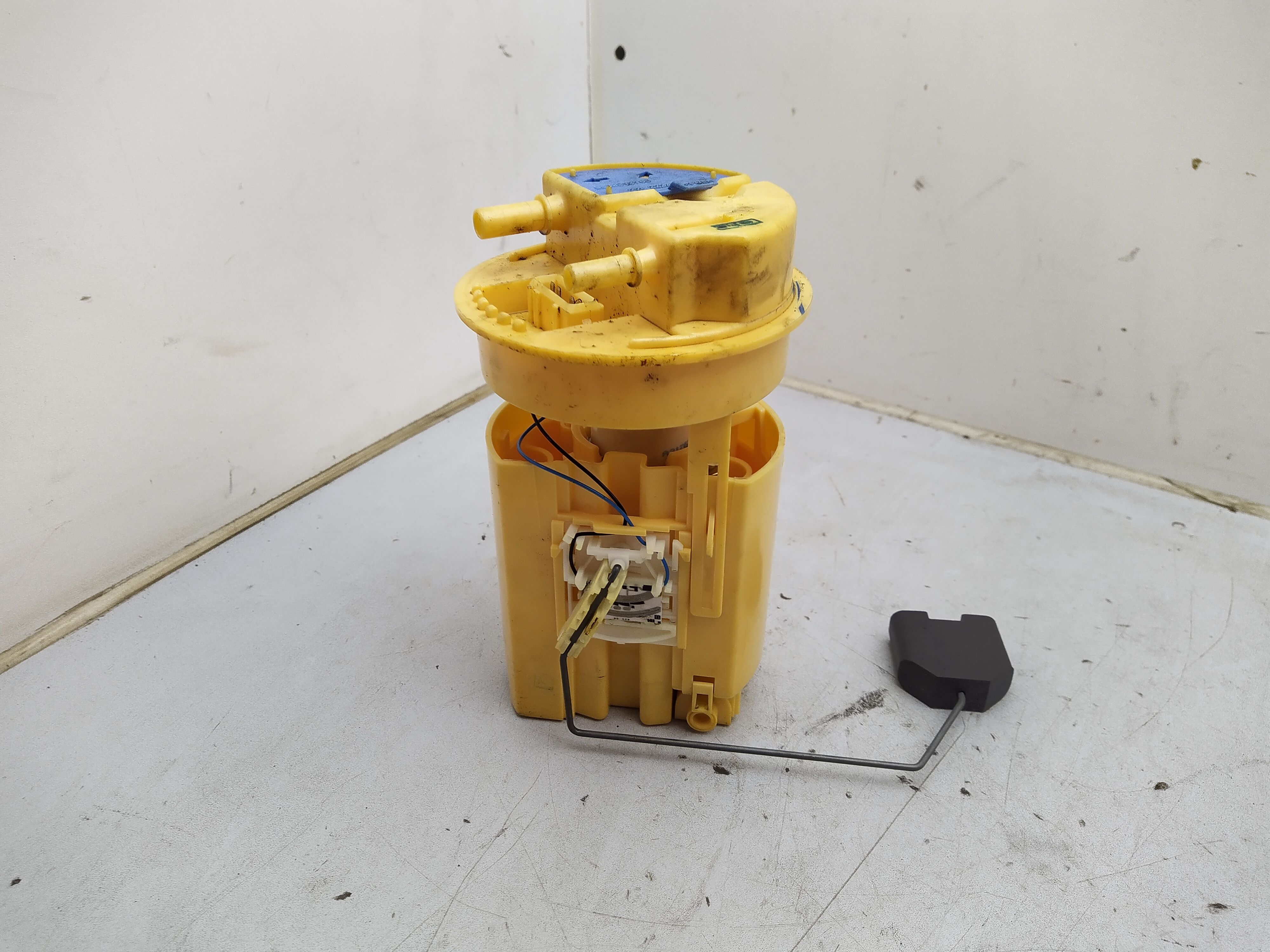 Peugeot 306 Kraftstoff-Fördereinheit Kraftstoffpumpe 1525T2 NEU NOS NEW