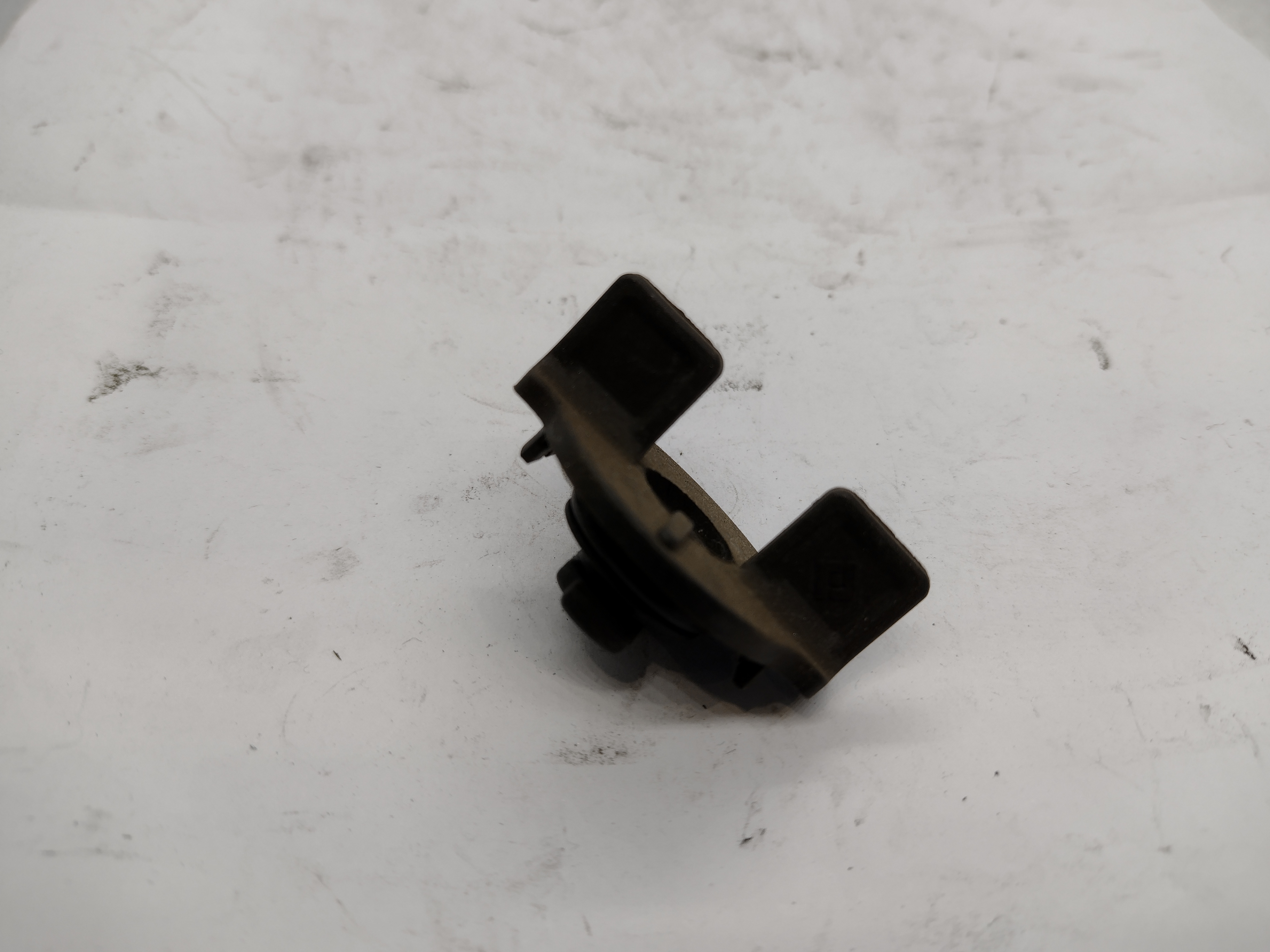 Peugeot 306  / Citroen ZX Schraube, Kühlerverschluss 130691 NEU NOS NEW