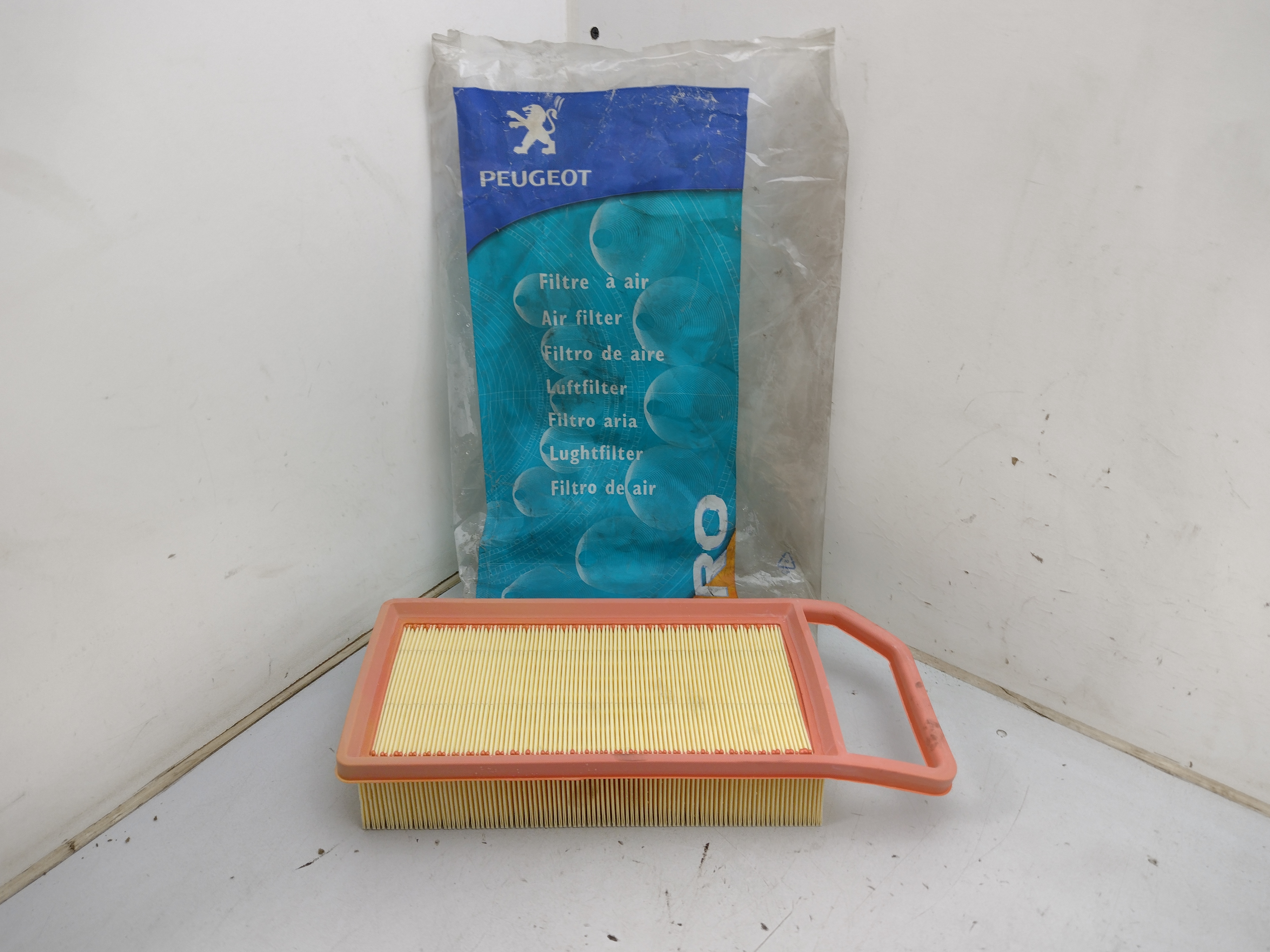 Peugeot / Citroen Luftfilter 1444CV für C4 und 407 NOS NEW