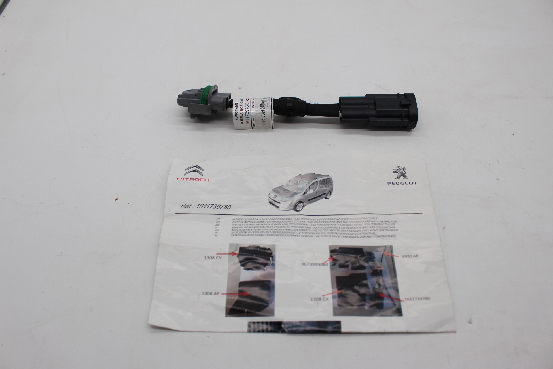 Peugeot / Citroen Zusatzkabelstrang für Steuerrelais Motorventilator 1611739780 NEU NOS NEW OEM