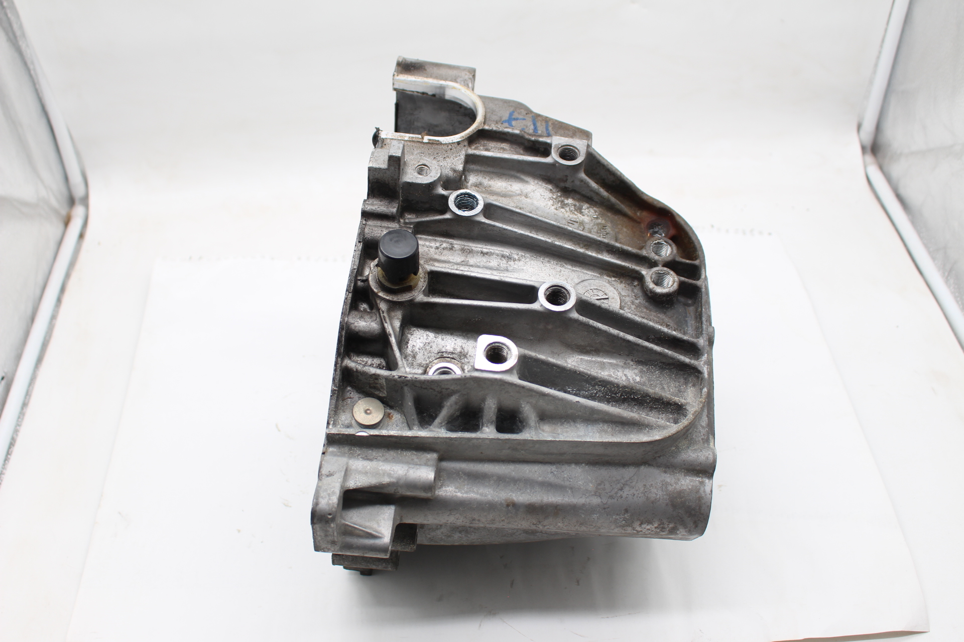 Original Citroen Peugeot Opel Getriebegehäuse 2206Z6 9657871380