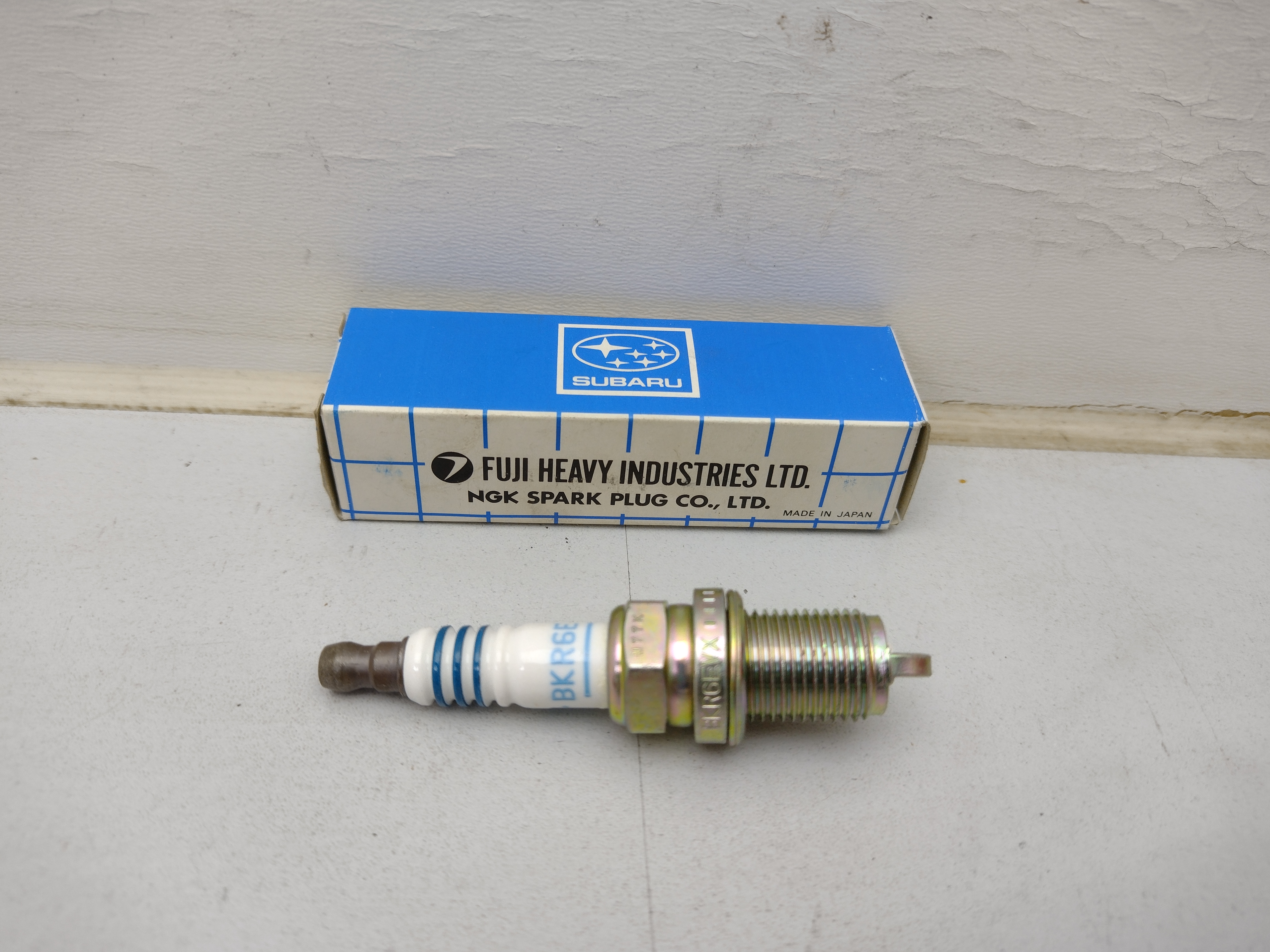 Zündkerze SUBARU 22401AA510 NGK BKR6EVX für Subaru Impreza Legacy Forester