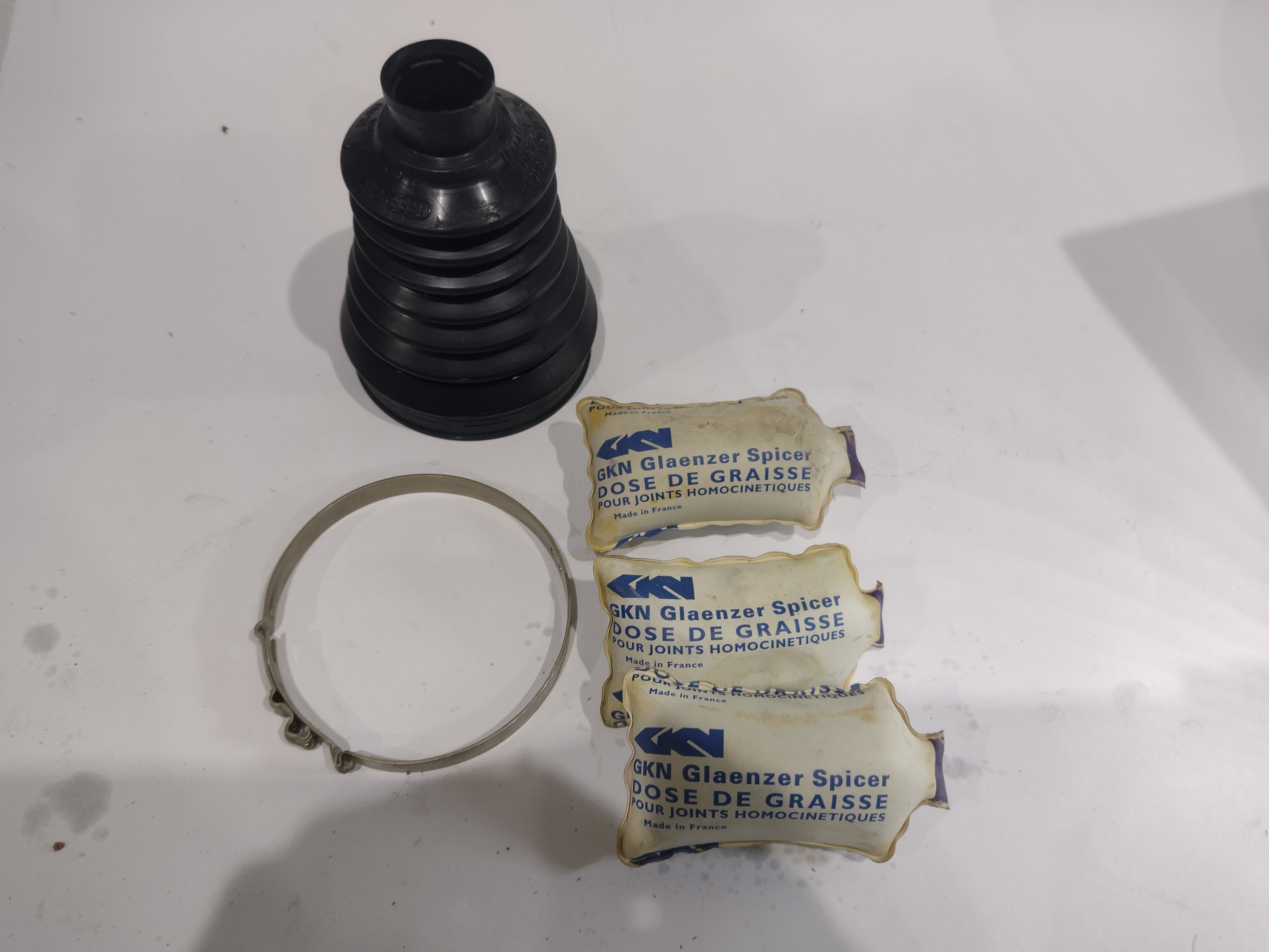 Peugeot / Citroen Manschettensatz Radseite links 329312 NEU NOS NEW