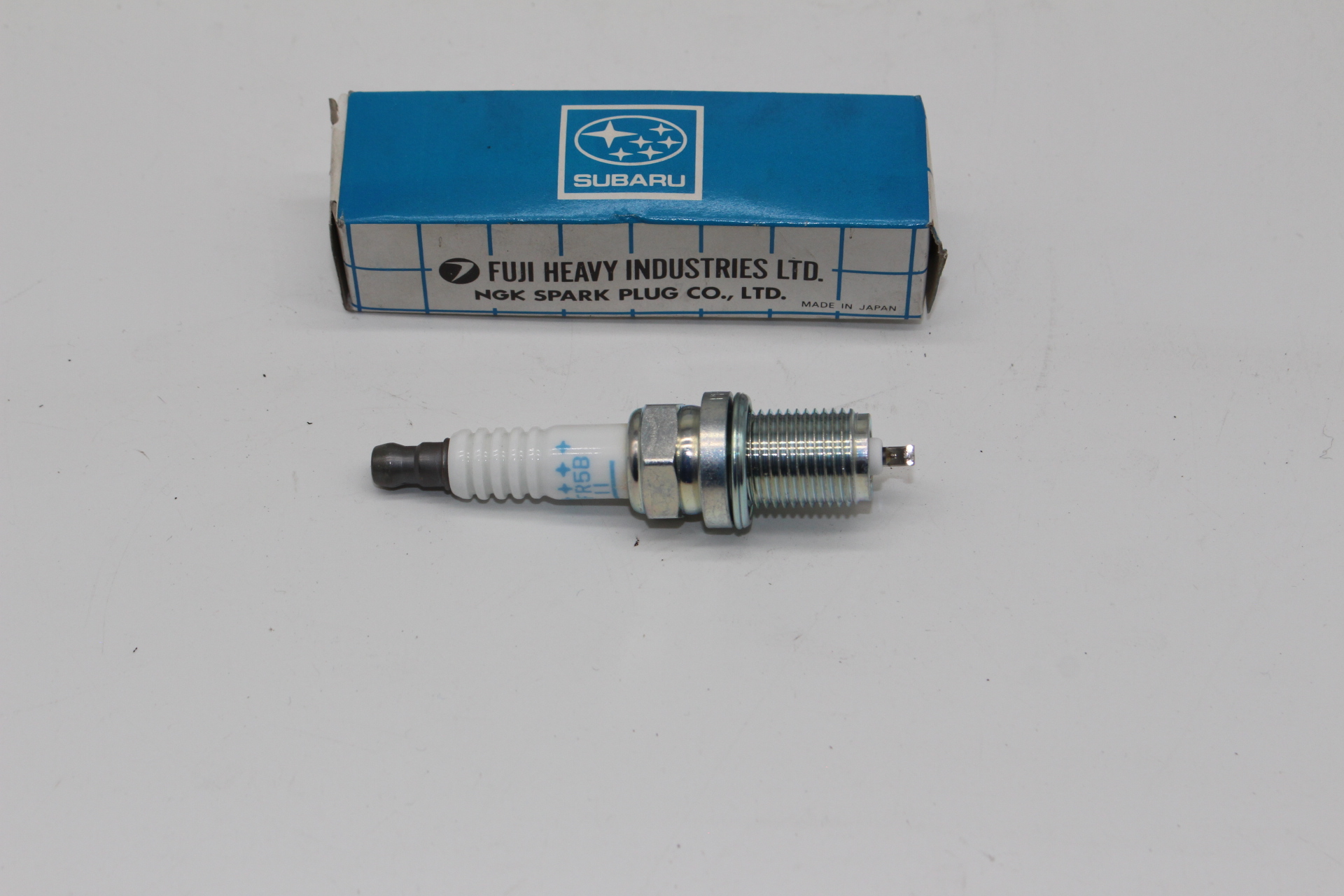 22401AA570 Zündkerze NGK PFR5B-11 für Subaru Legacy 4 Bl BL 2.5l EJ25