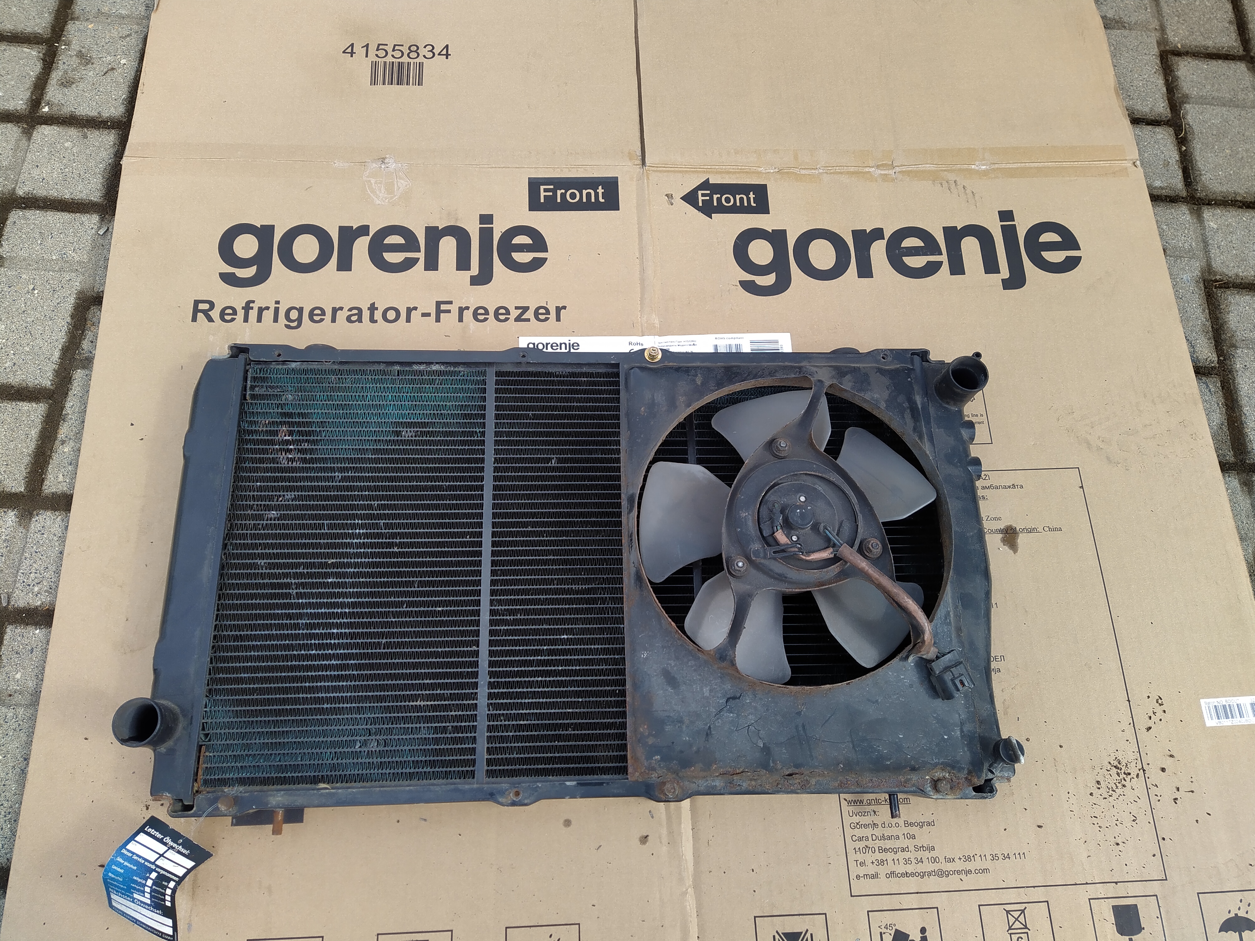 Kühler mit Lüfter von einen Subaru Legacy Turbo MK1 BC BJF Kühler mit Lüfter von einen Subaru Legacy Turbo MK1 BC BJF