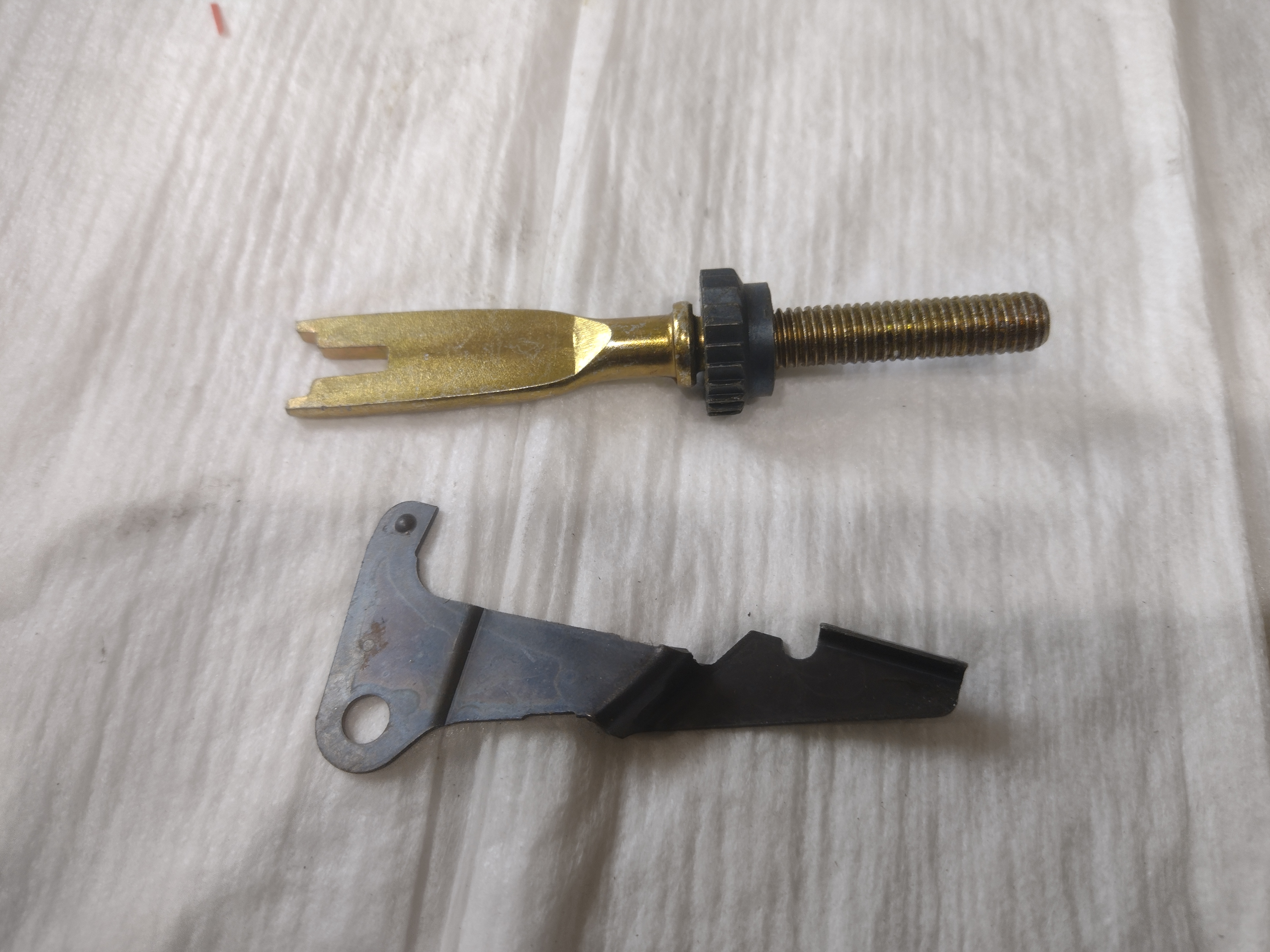 Peugeot / Citroen EINSTELLTEILE 431063 NEU NOS NEW