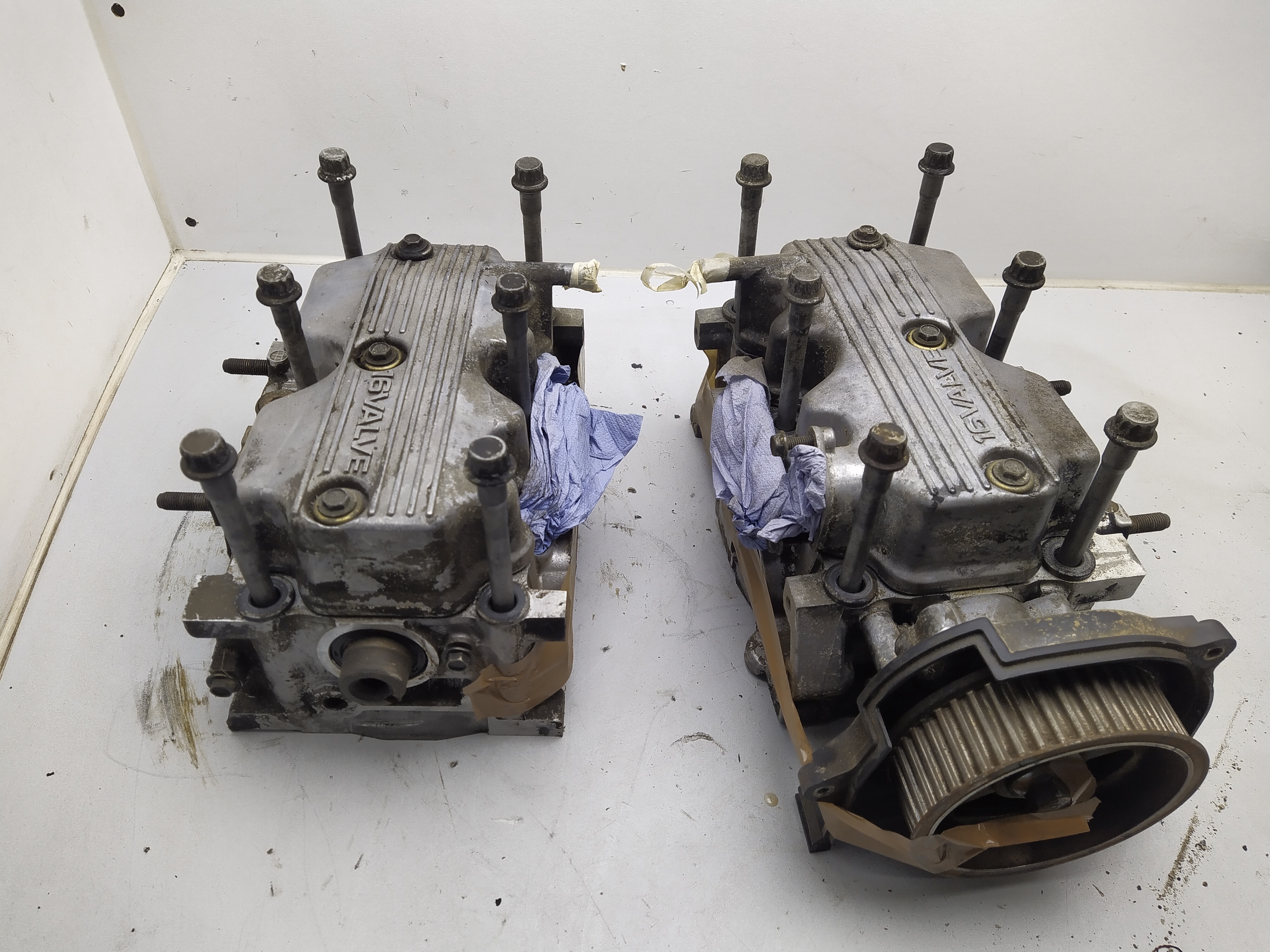 Paar Zylinderköpfe für Subaru Legacy 1 BC BJF 2.0 Subaru Impreza GC GF 116PS