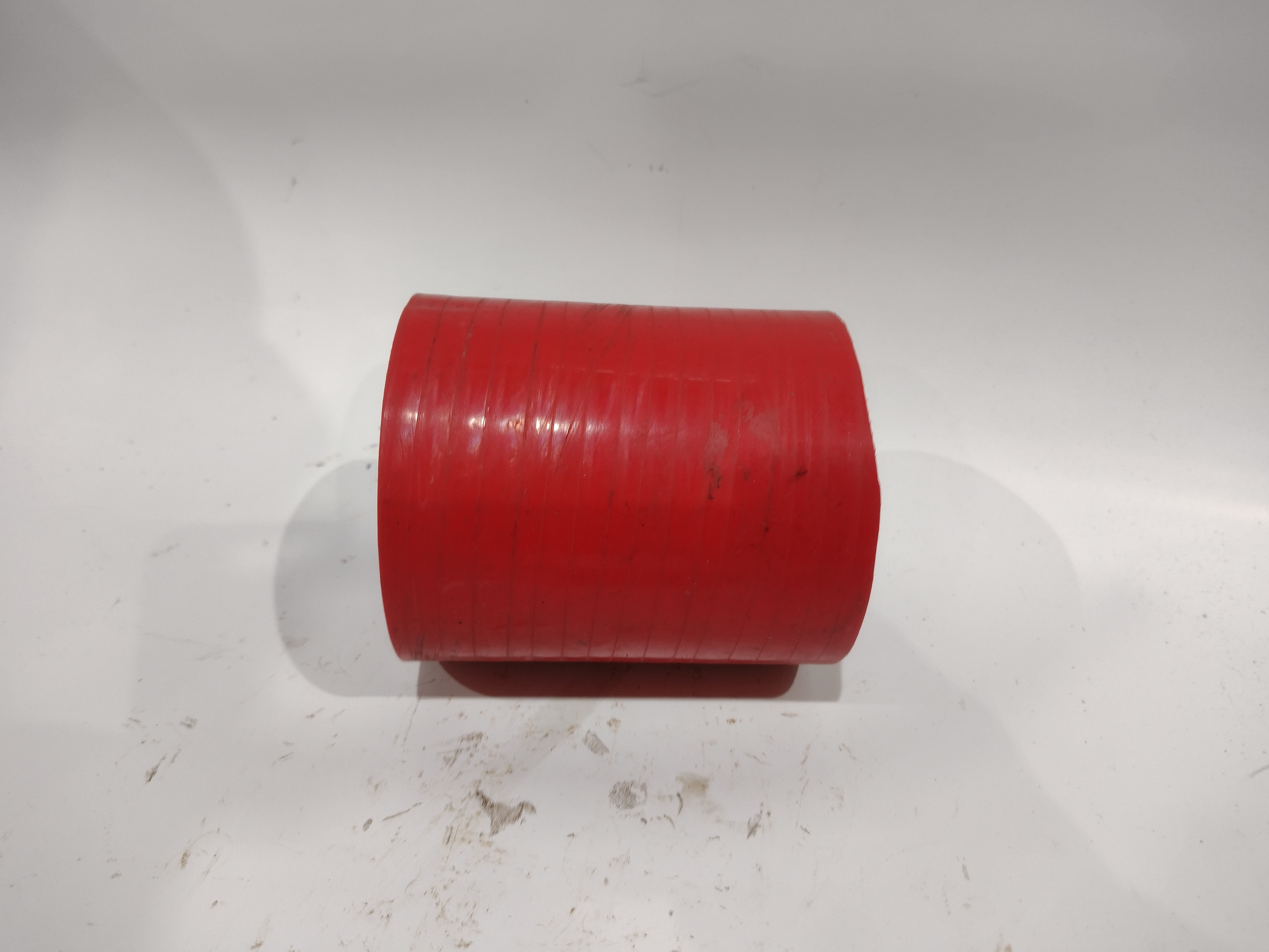 Silikon Verbinder Schlauch 81mm x 139mm in Rot Gebraucht