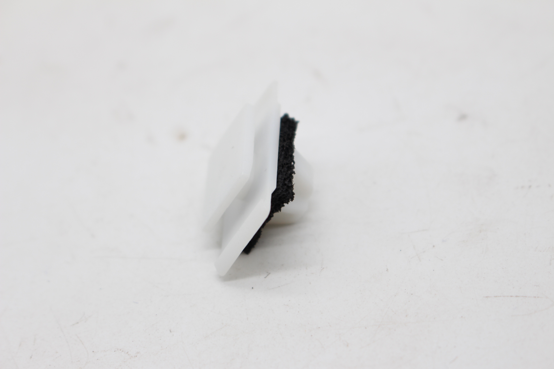 Clip Schwellerverkleidung Hyundai Kona GV70 GV80 87767-J9000 original neu