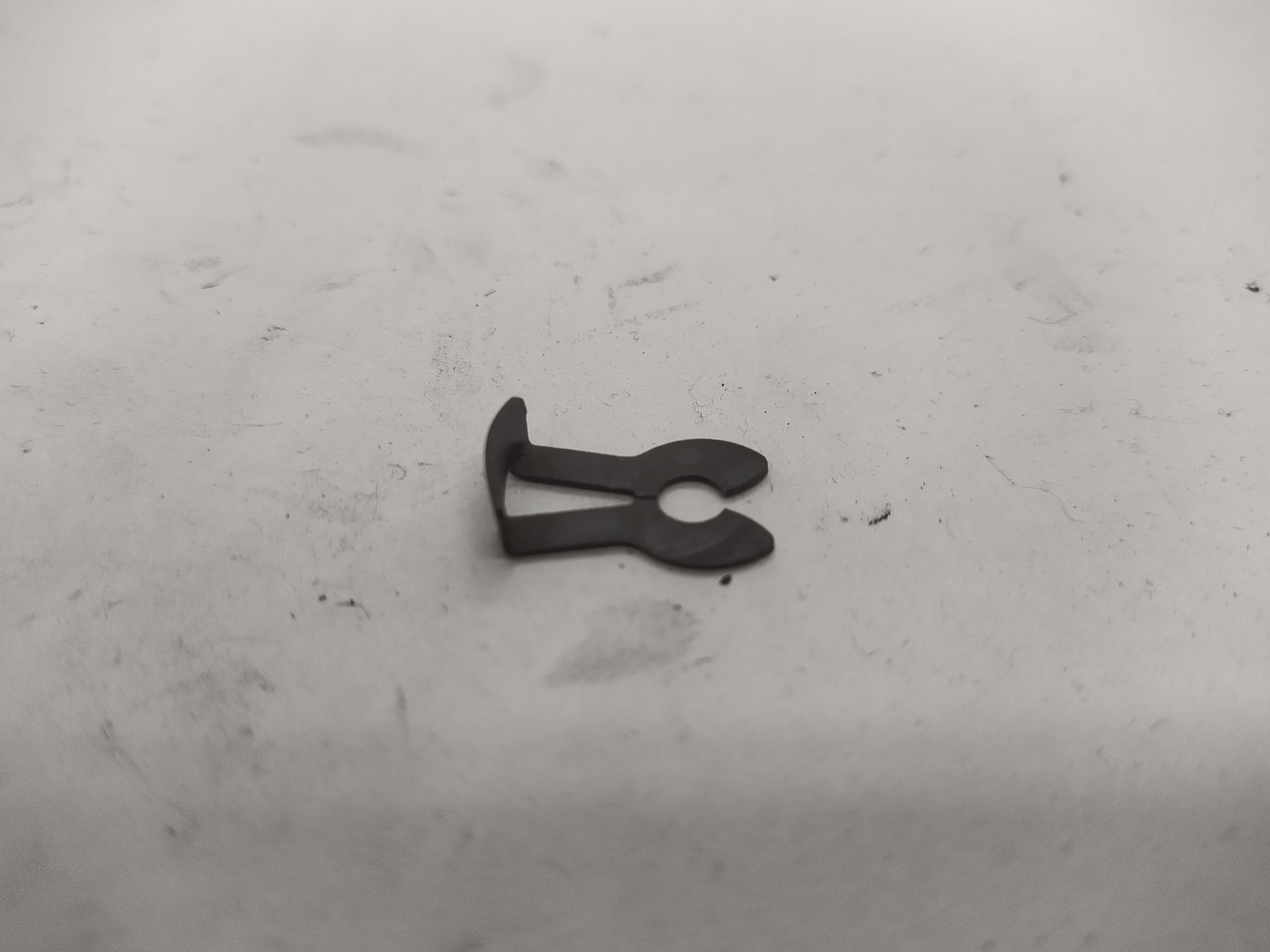 Citroen / Peugeot Halteklammer, Bolzen Türscharnier 904444 NEU NOS