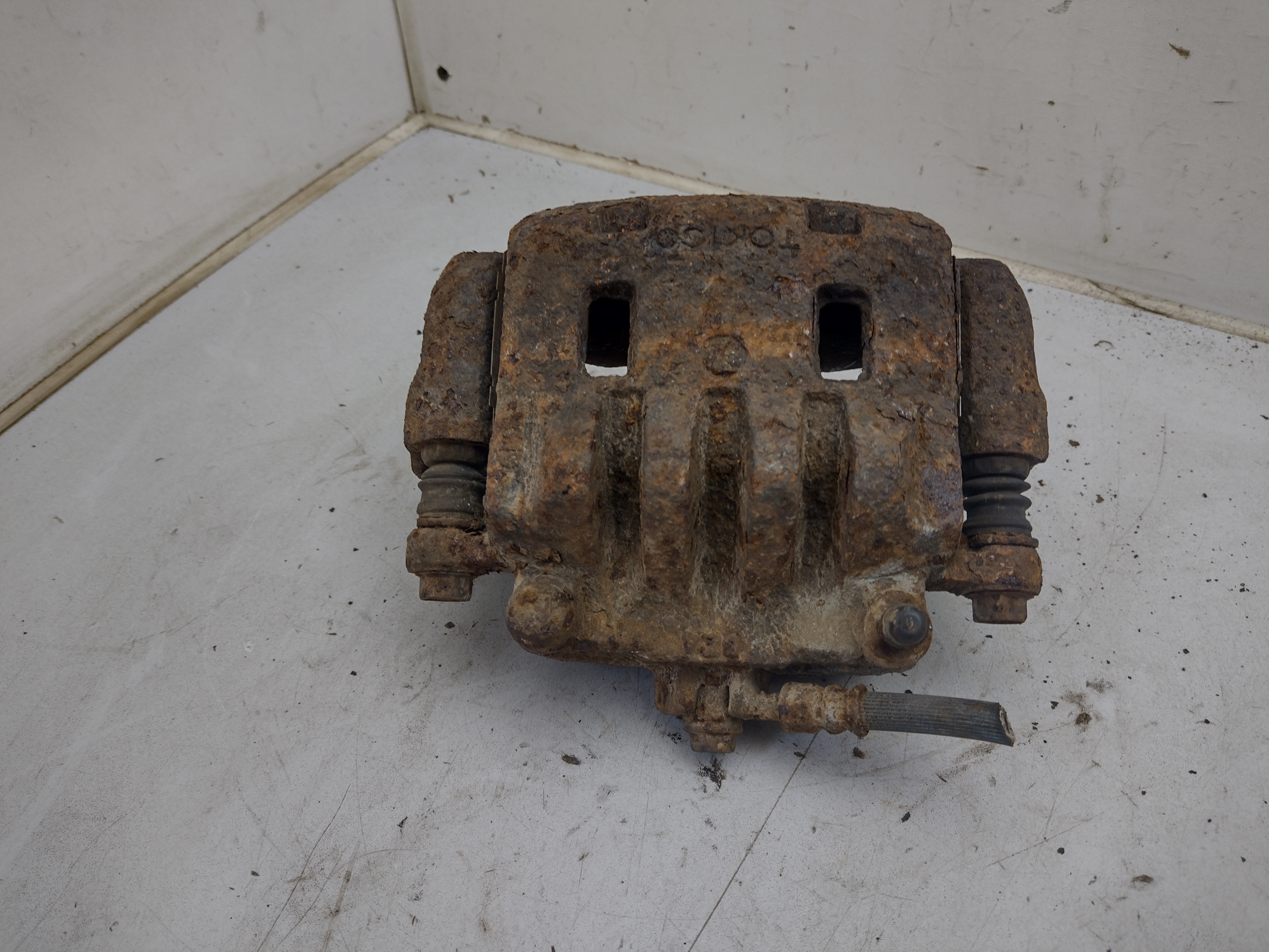 Bremssattel vorne links 2 Kolben für Subaru Legacy Outback 2.5 3.0 BE BG