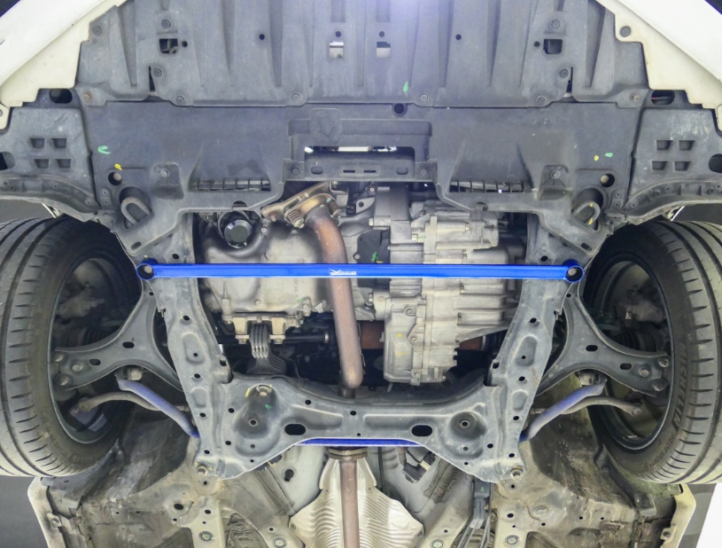 Hardrace Strebe unten vorne für Honda Civic 8. FD, Civic 9. FG, FB