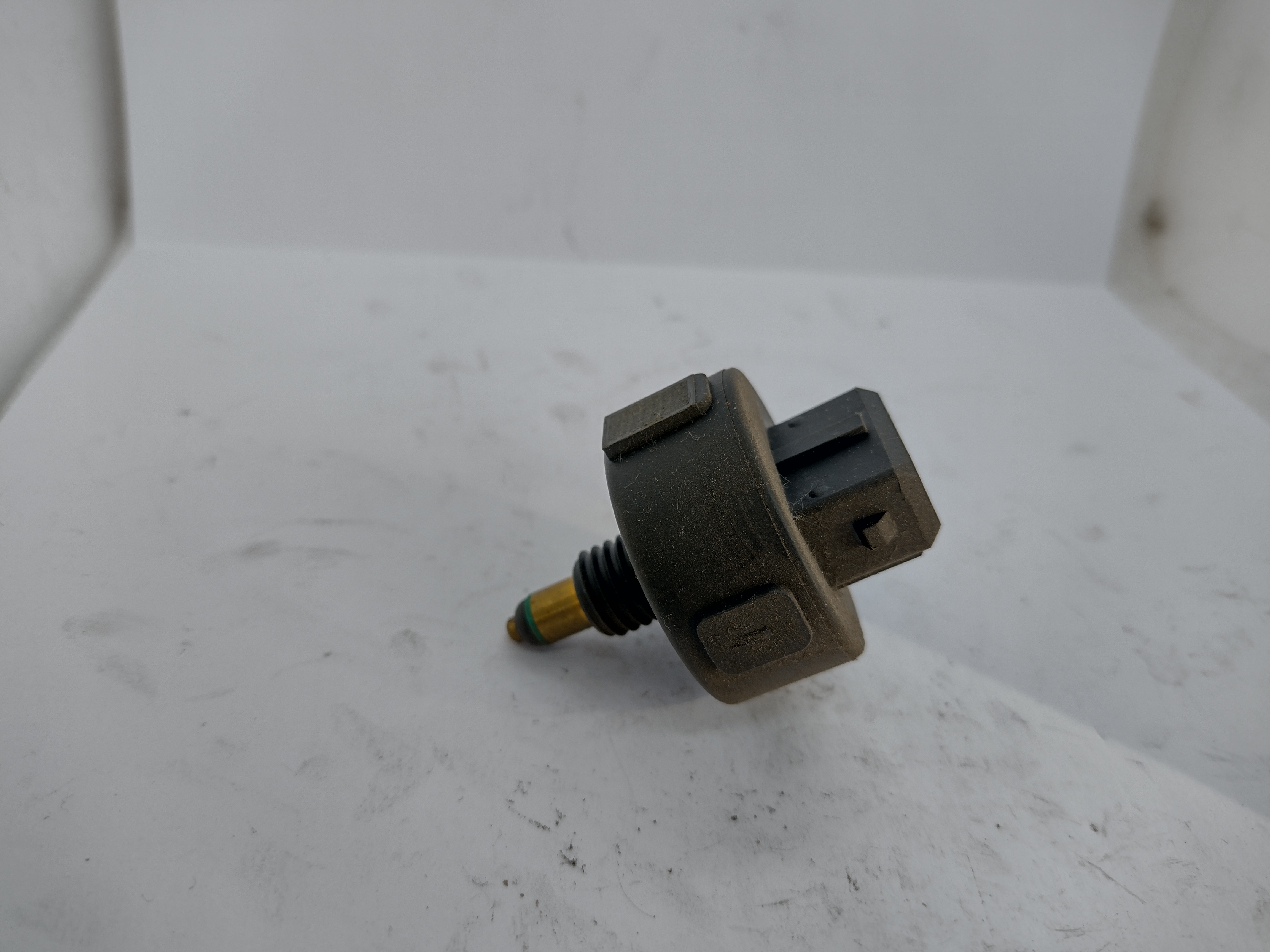 Peugeot / Citroen Wasserwarner Filtergehäuse 191308 NEU NOS NEW OEM