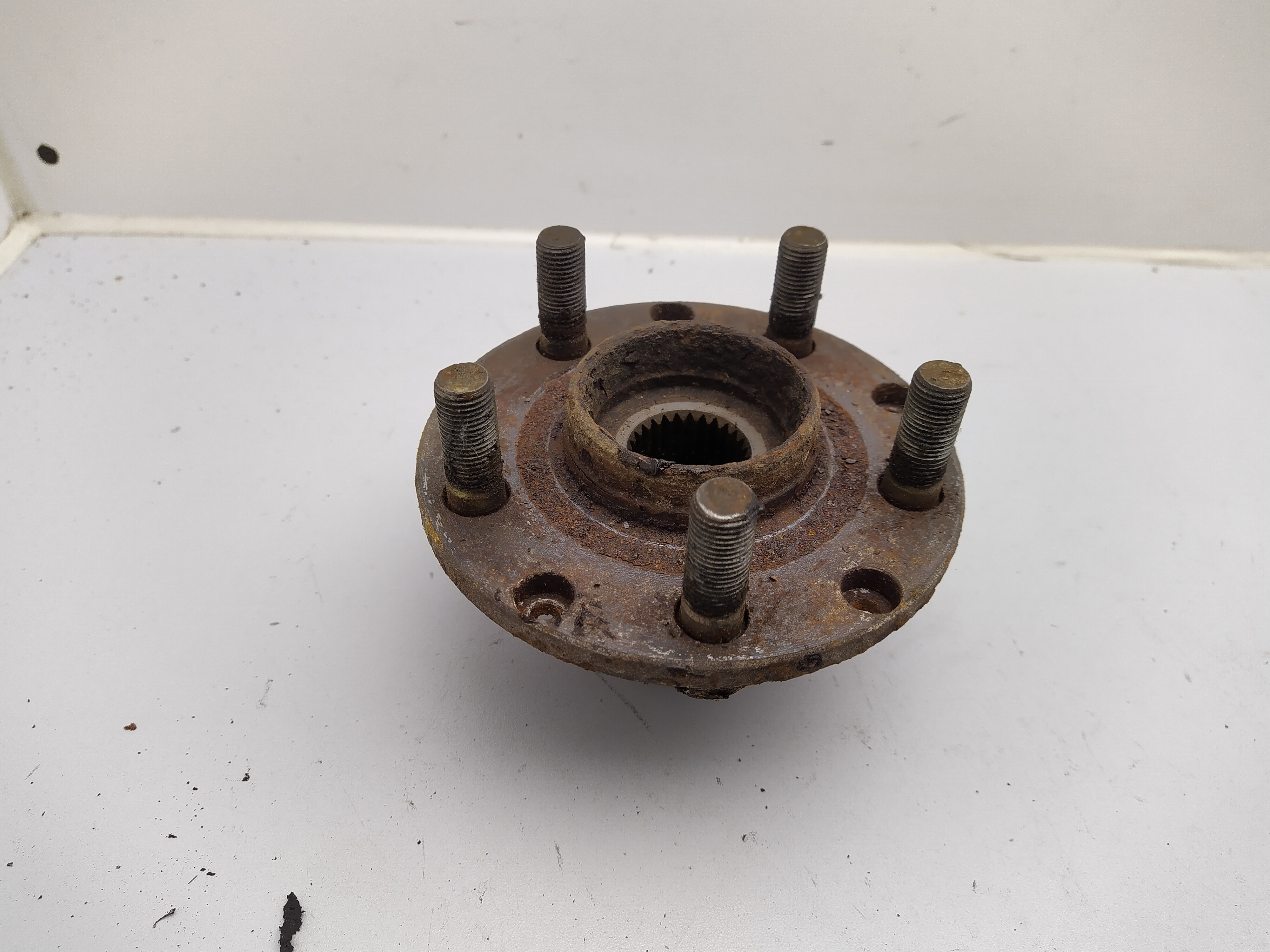 Radnabe vorne 5x100 für Subaru Impreza Legacy Outback Forester