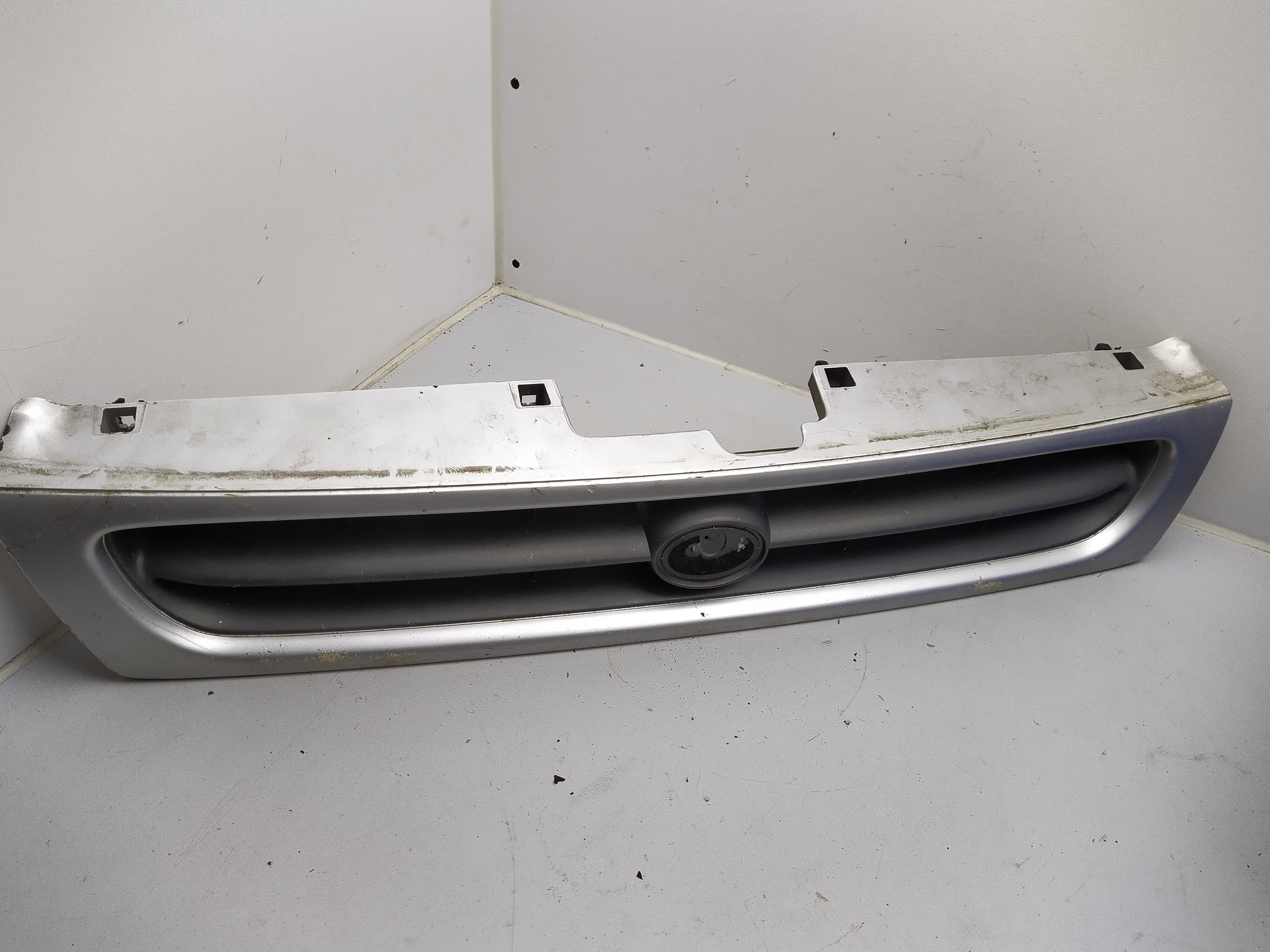 Kühlergrill Subaru Legacy 1 BC BJF G1 S2 Facelift