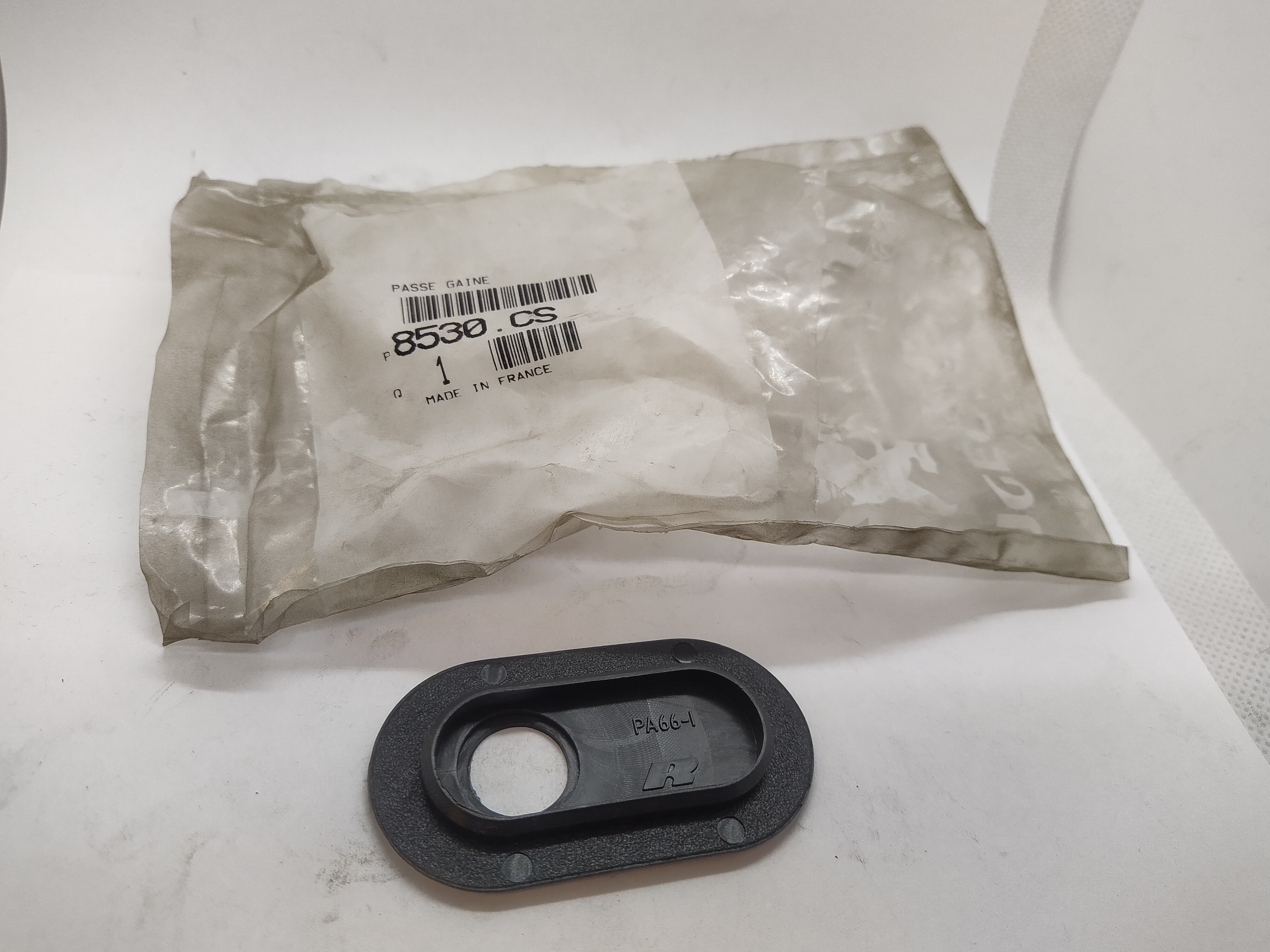 Original Citroen / Peugeot KABELMANTELDURCHLAUF 8530CS NEU NOS