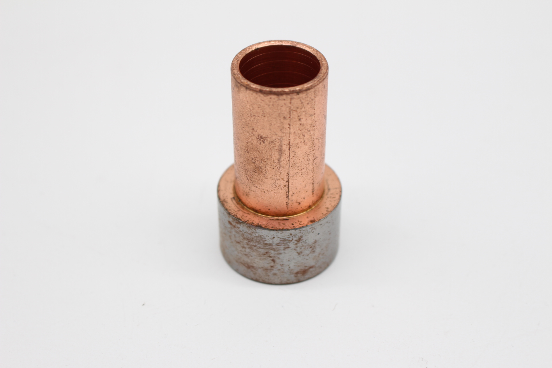 Peugeot Buchse mit Wellendichtring 210912 104 205 II NOS NEW NEU