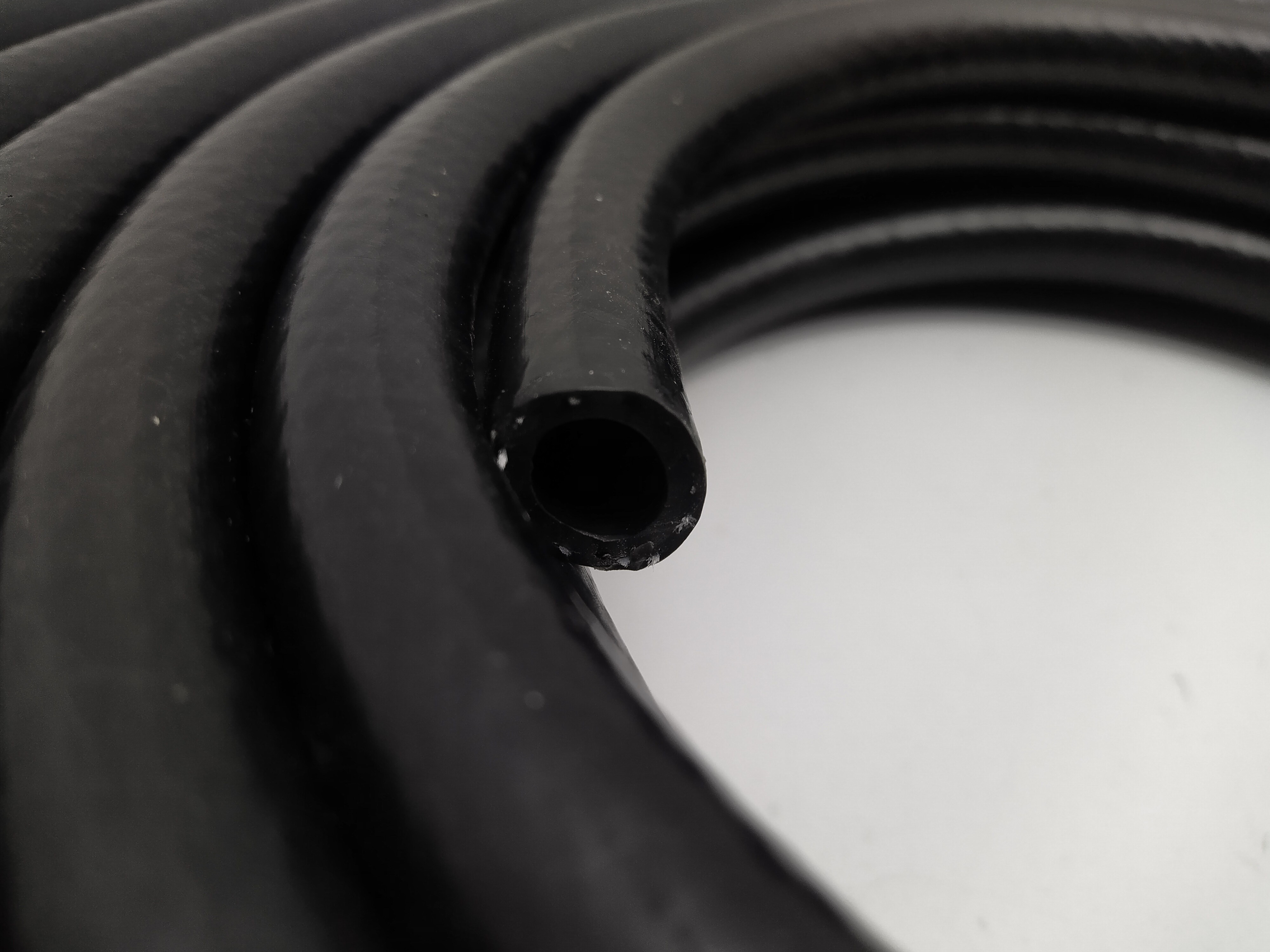 12mm Silikon Unterdruckschlauch verstärkt schwarz 12mm Silikon Unterdruckschlauch verstärkt schwarz